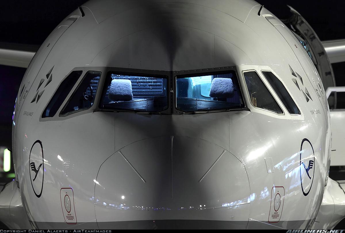 Airbus A319-. Aviation Photo