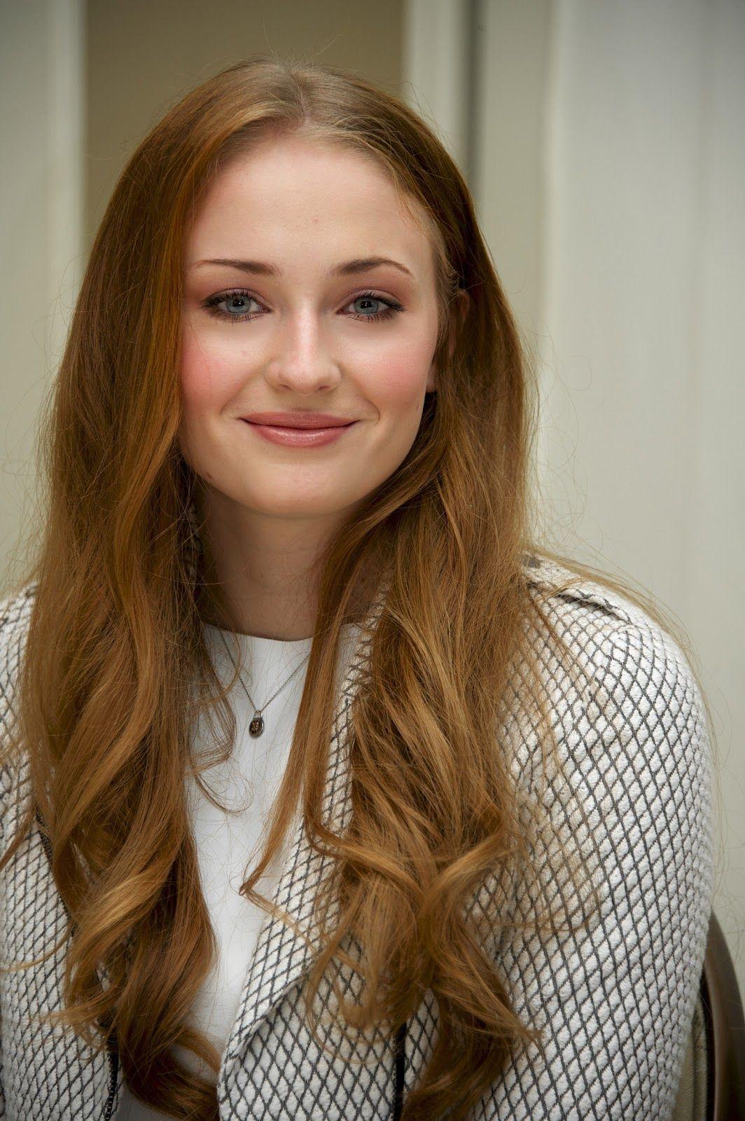 Game of Thrones' actress Sophie Turner Full HD Image & Wallpaper