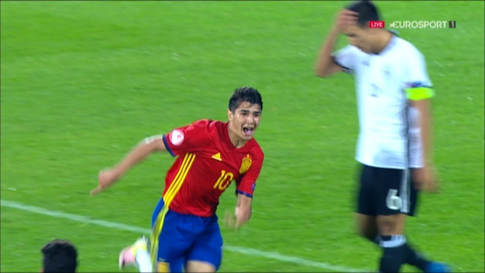 VIDEO Diaz strike sends Spain into final European