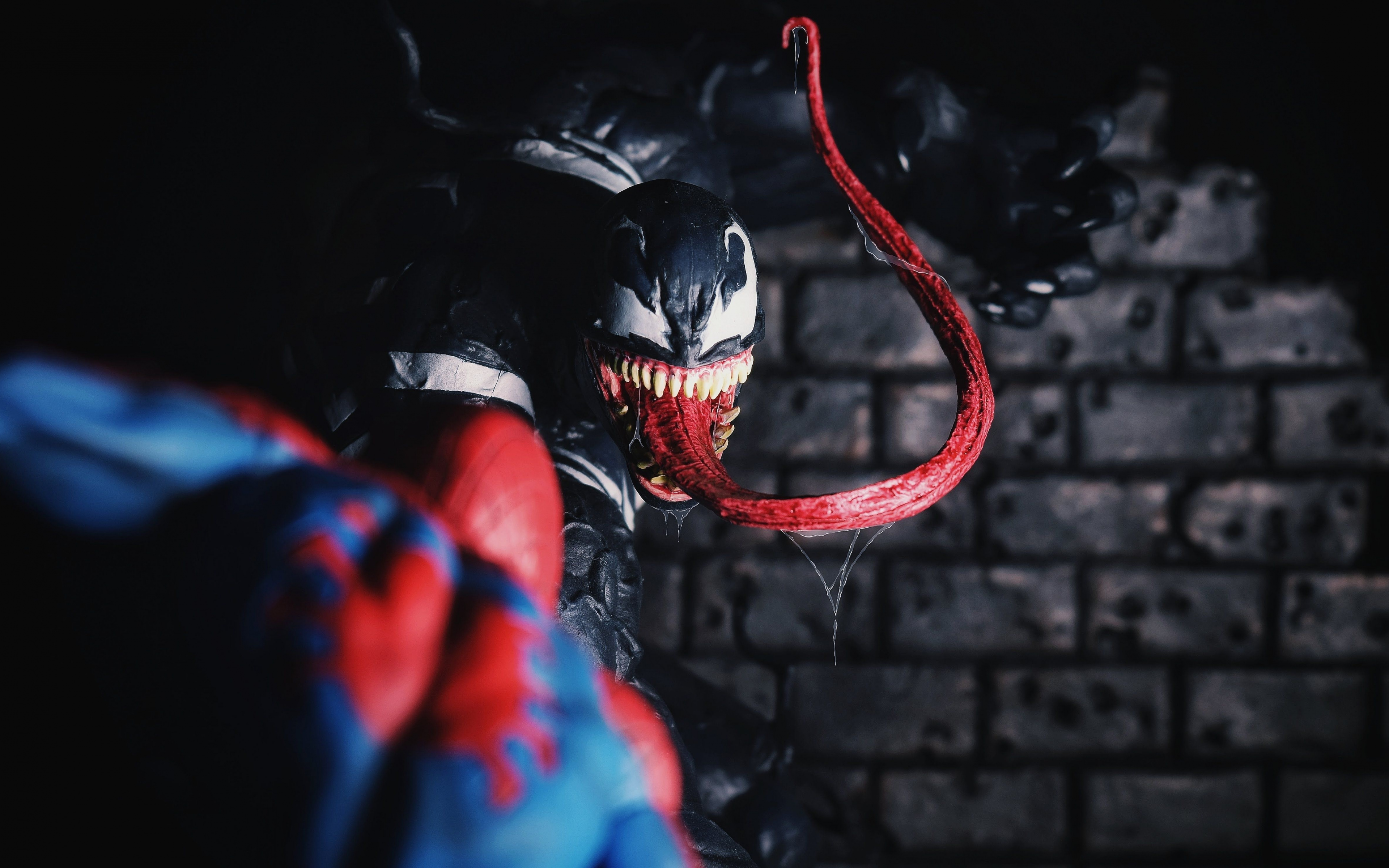 Download 3840x2400 wallpaper venom and spider man, artwork, 4k