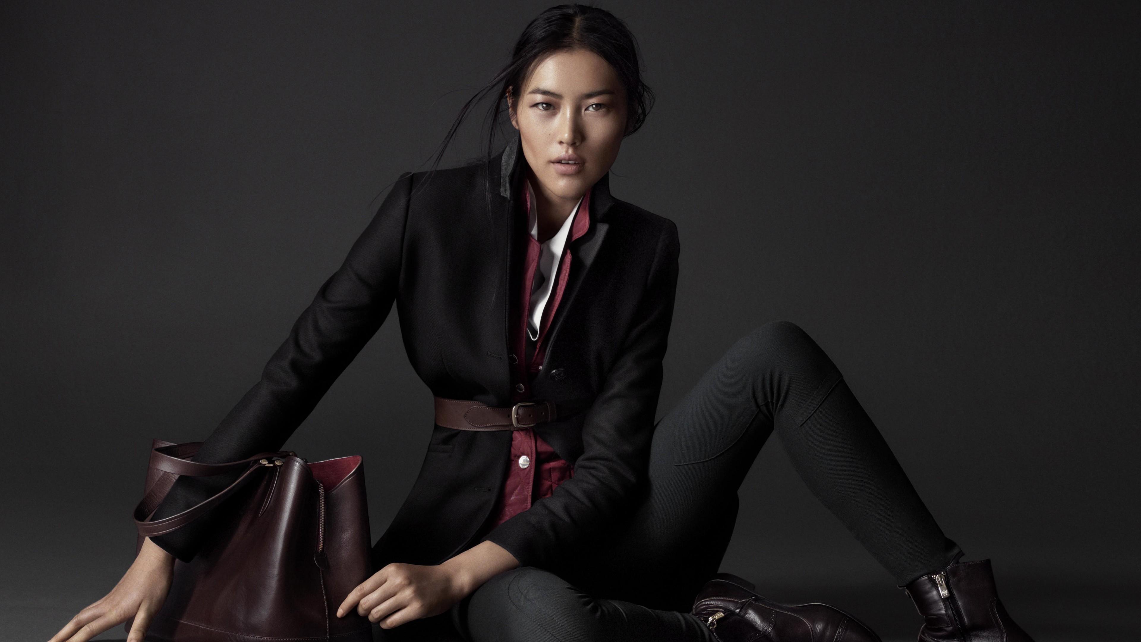 Wallpaper Liu Wen, Top Fashion Models model, brunette, suit