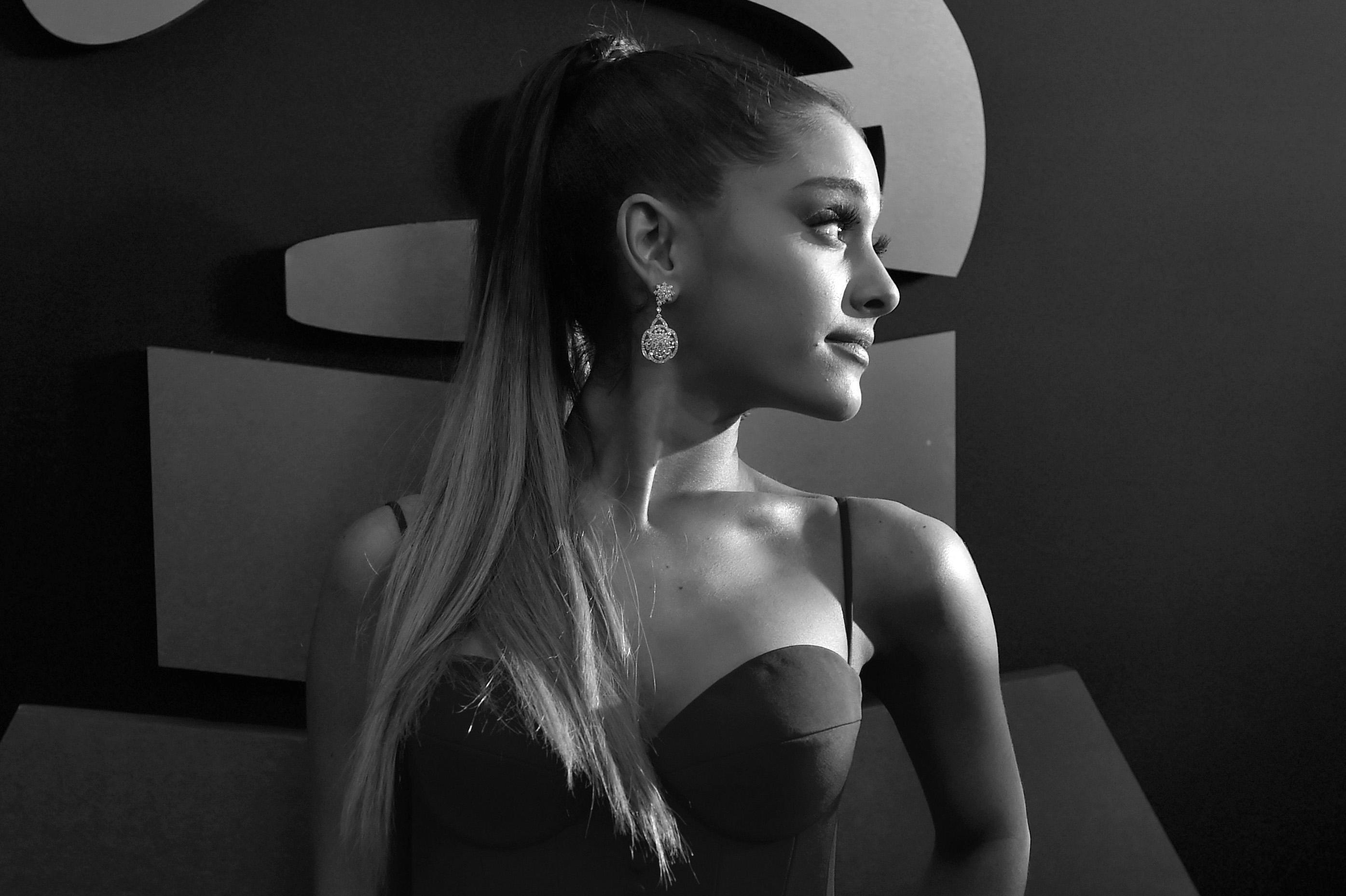 HD Ariana Grande Wallpaper