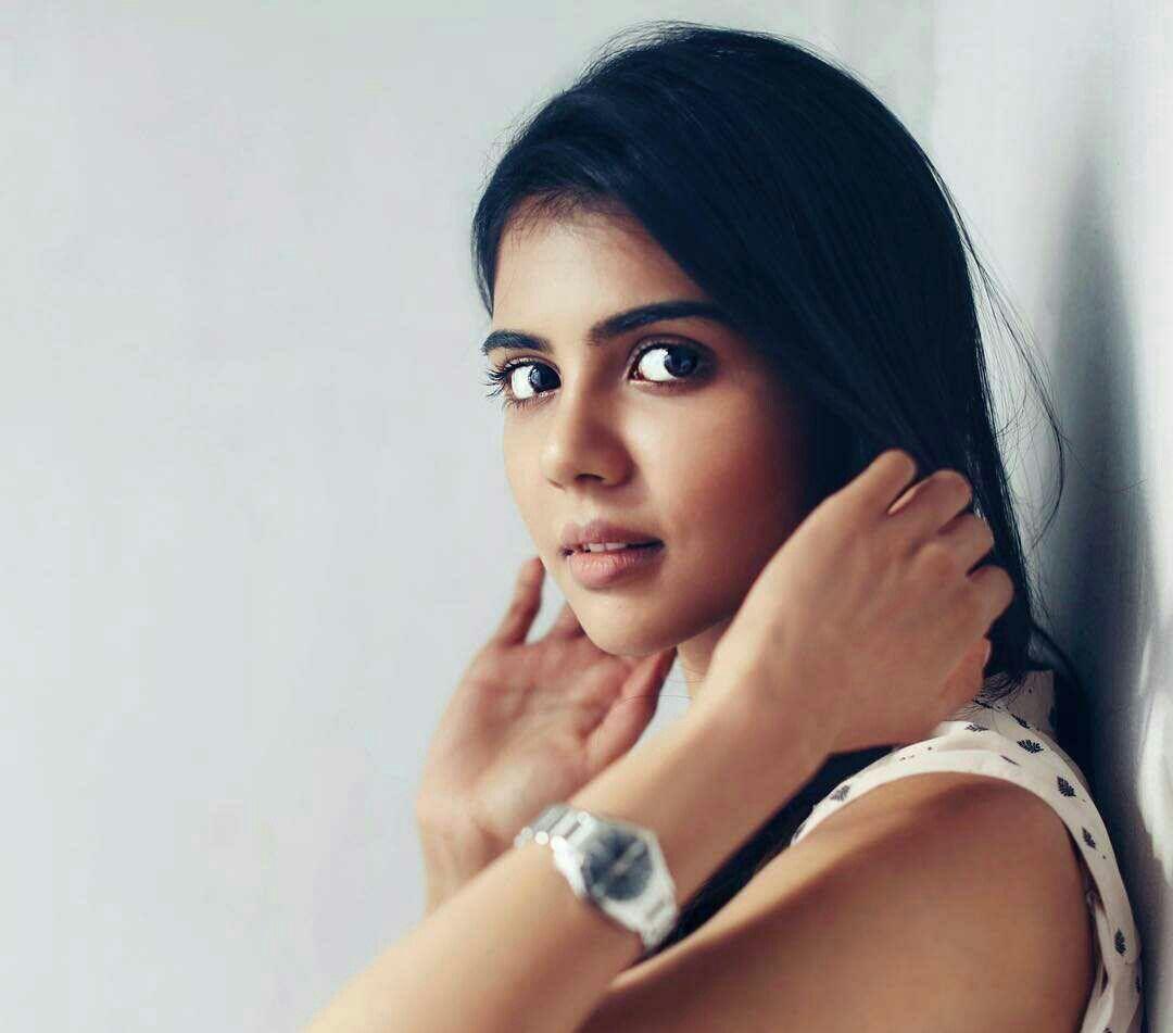 Kalyani Priyadarshan HD Wallpapers - Wallpaper Cave