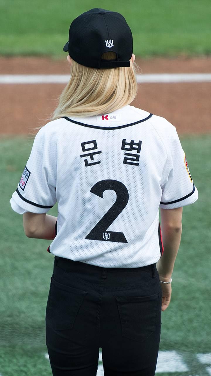 Mamamoo Moonbyul Wallpaper