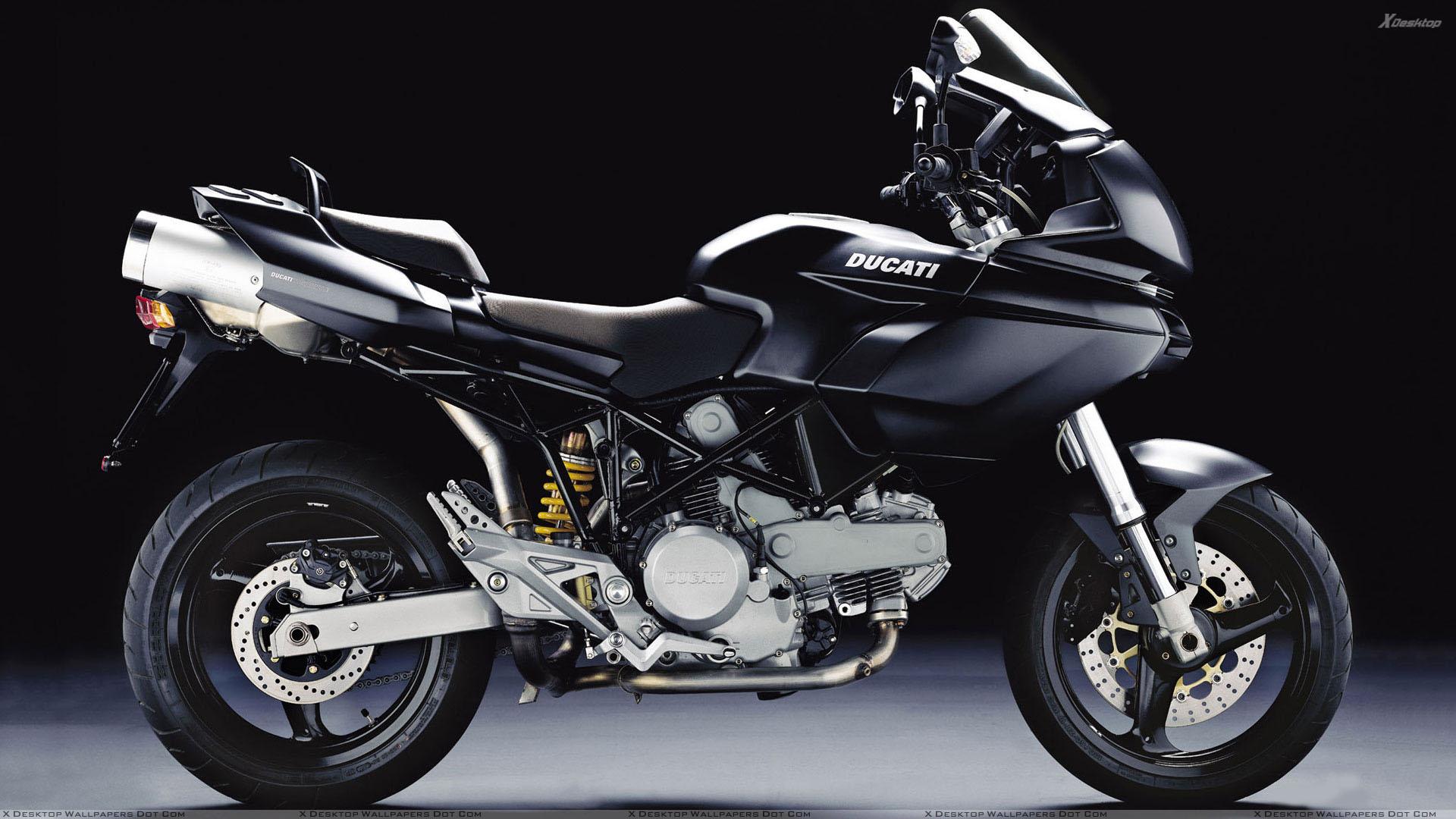 Side Pose of Ducati Multistrada 620 2005 in Black Wallpaper