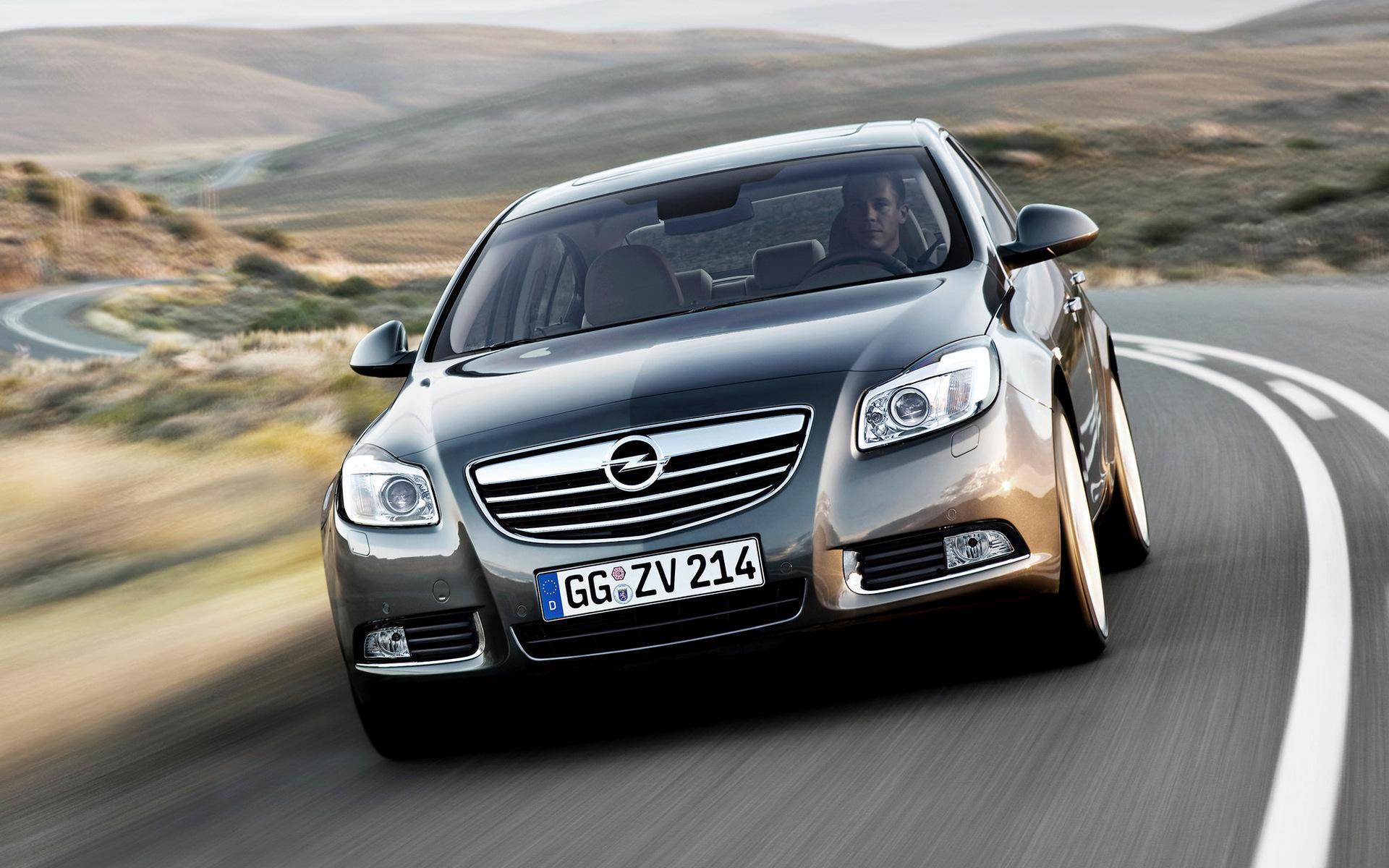 Opel Insignia and HD Image