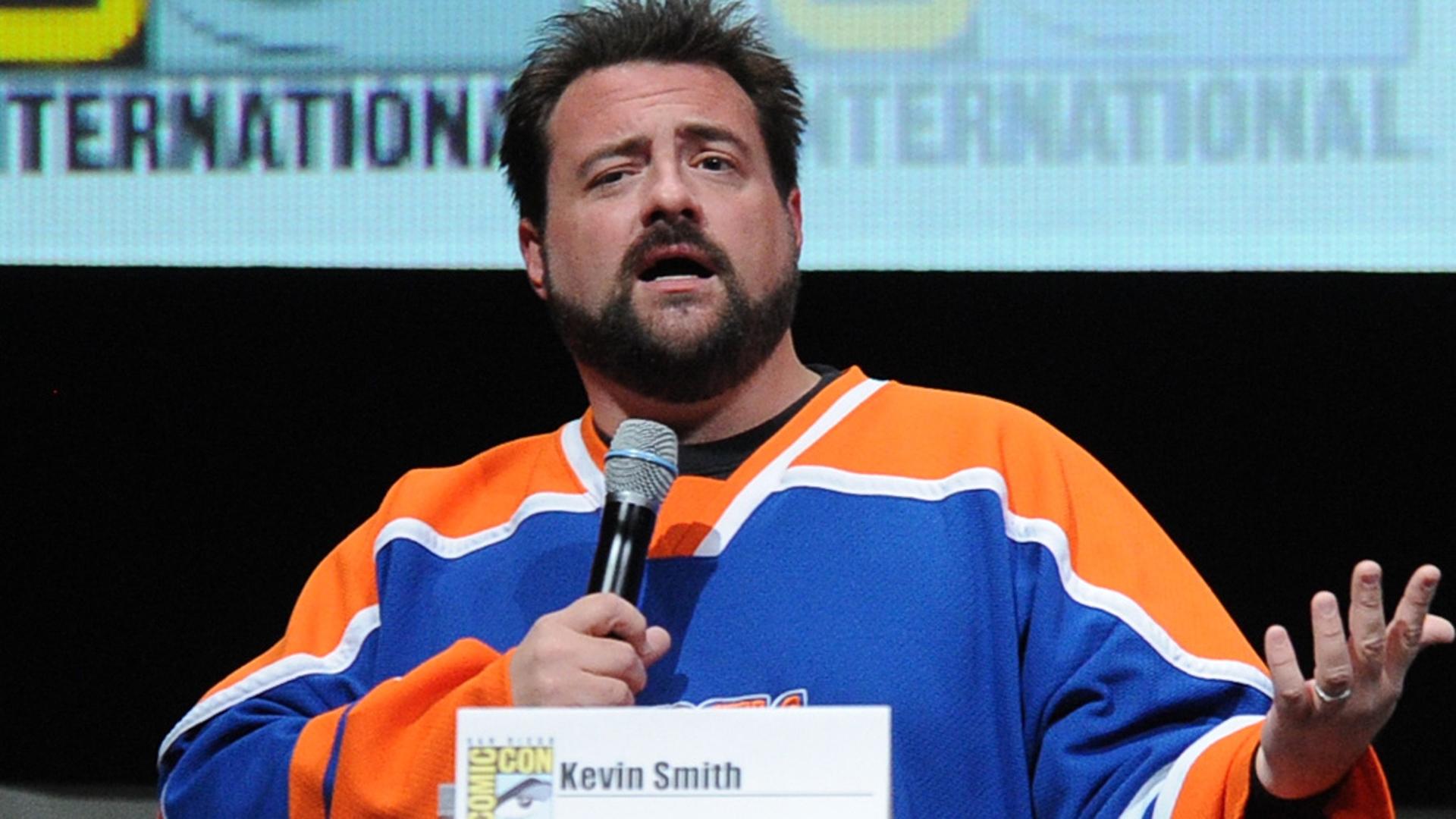 AMC To Develop Scripted Comedy, Latenight Project with Kevin Smith