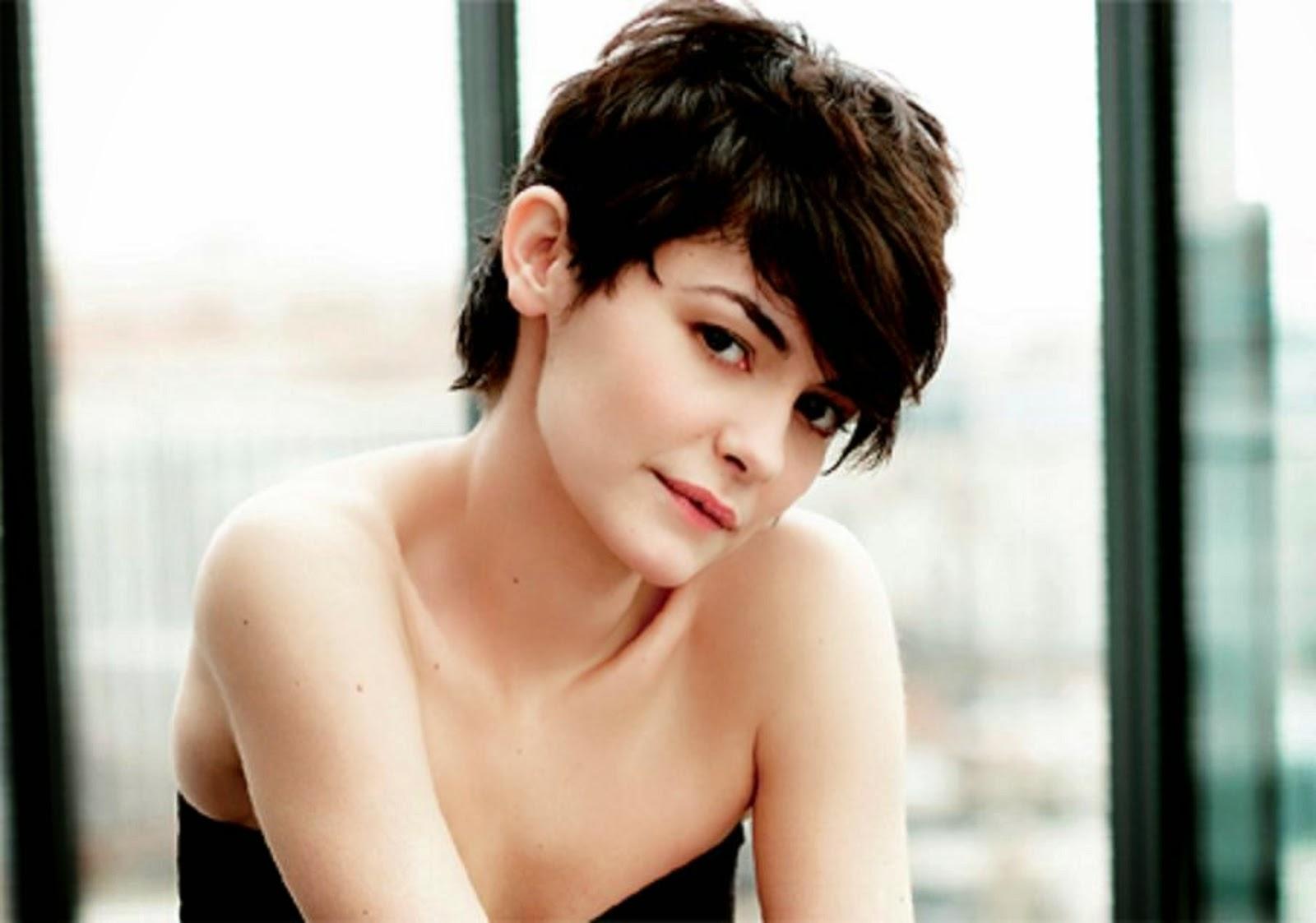 Hollywood Actress Wallpaper: Audrey Tautou HD Wallpaper