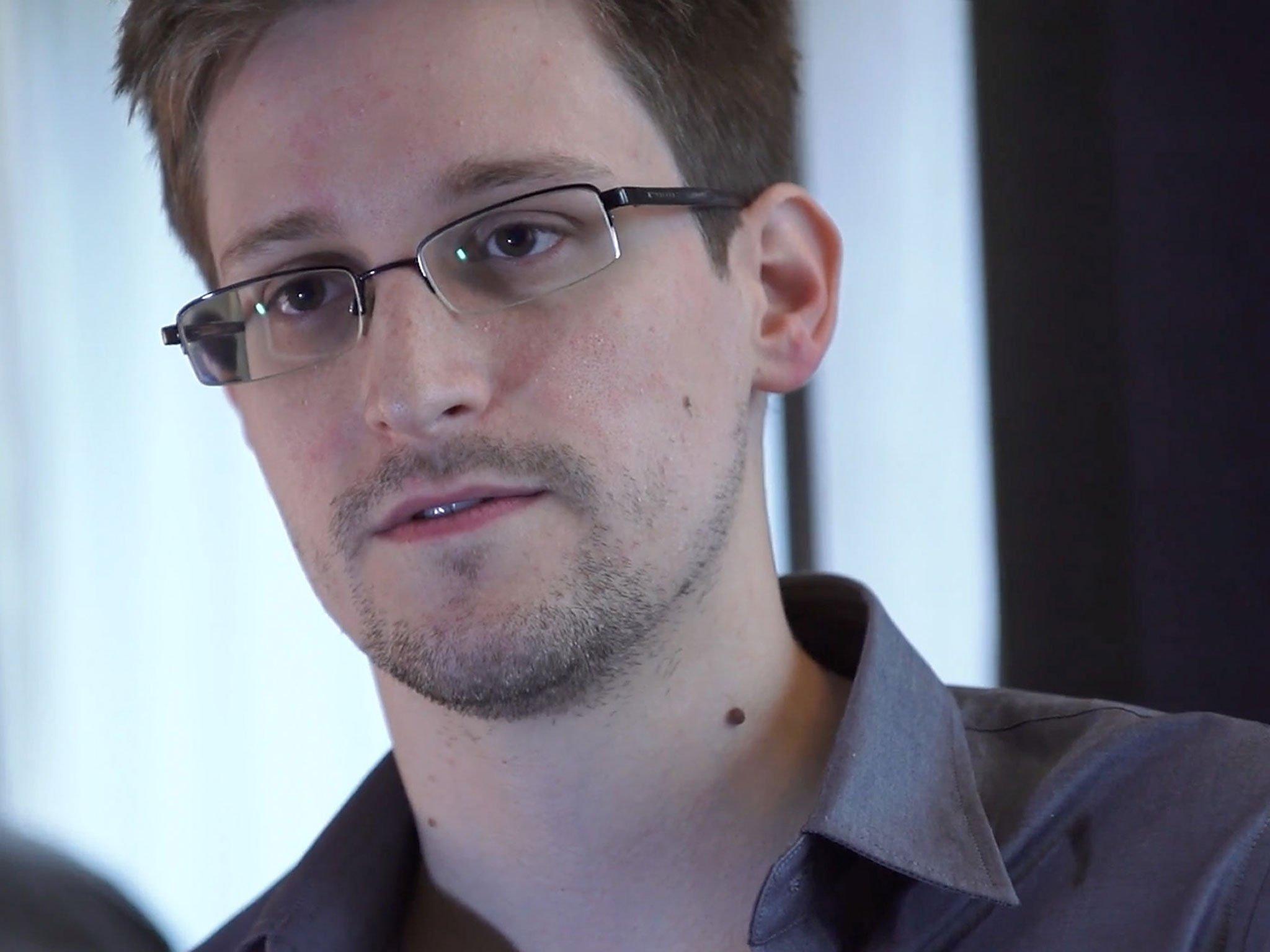 Edward Snowden: Whistleblower 'did complain to NSA' before leaking