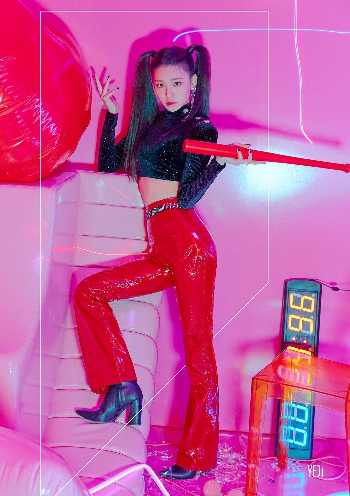 Yeji ITZY Wallpapers Wallpaper Cave