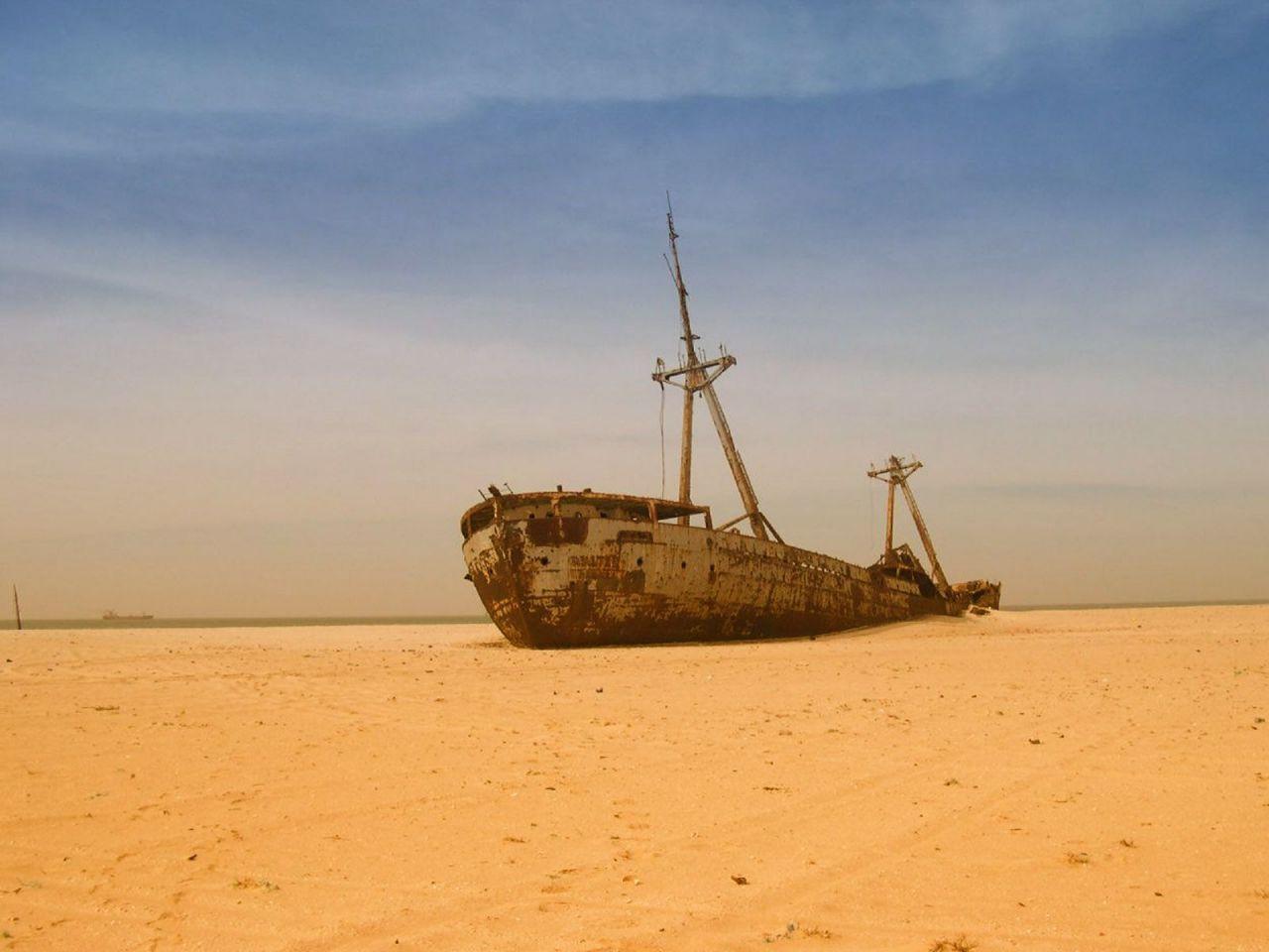 MAURITANIA: An amazing shipwreck where there once was water. Almost