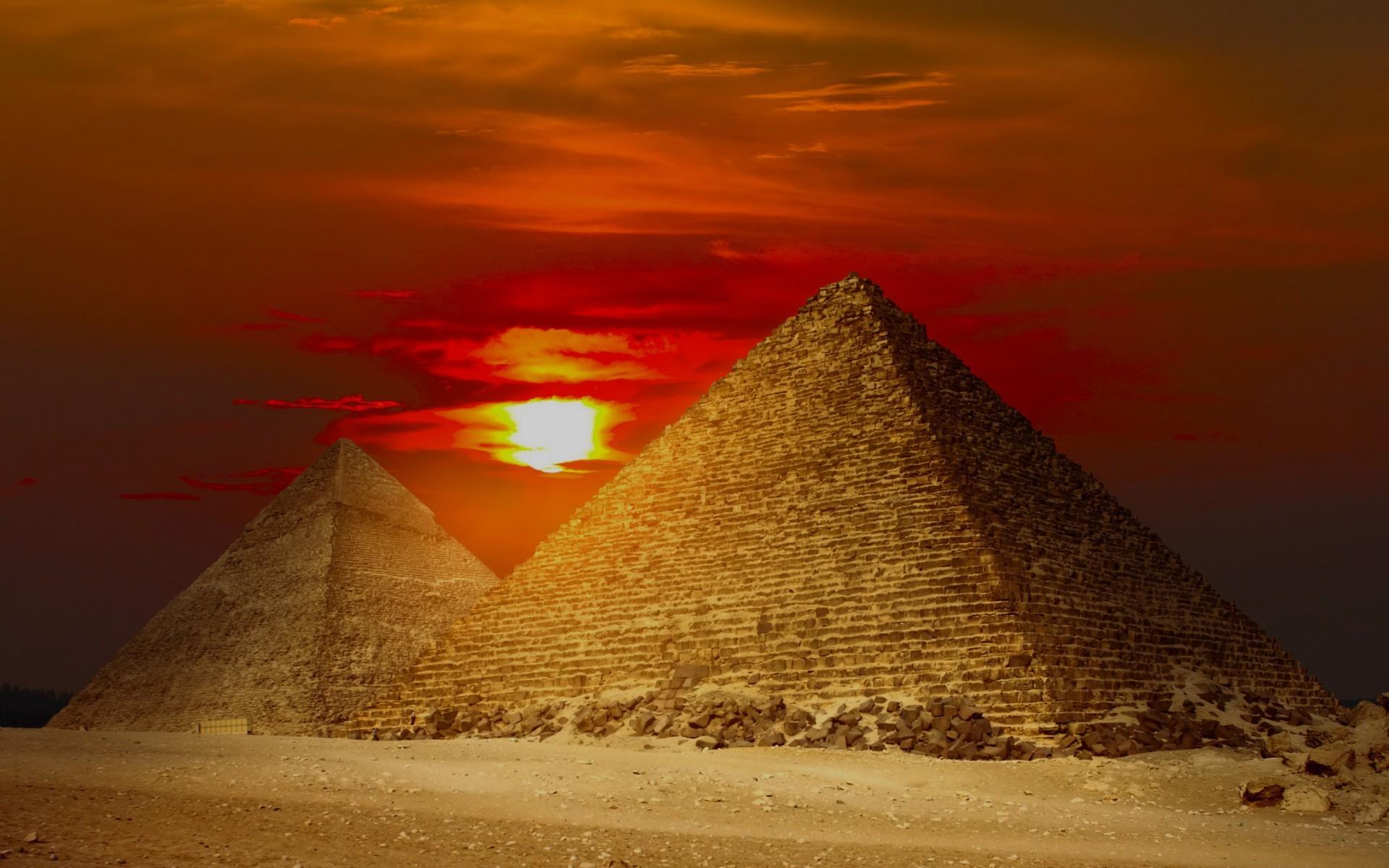 Giza Pyramids Wallpaper background picture