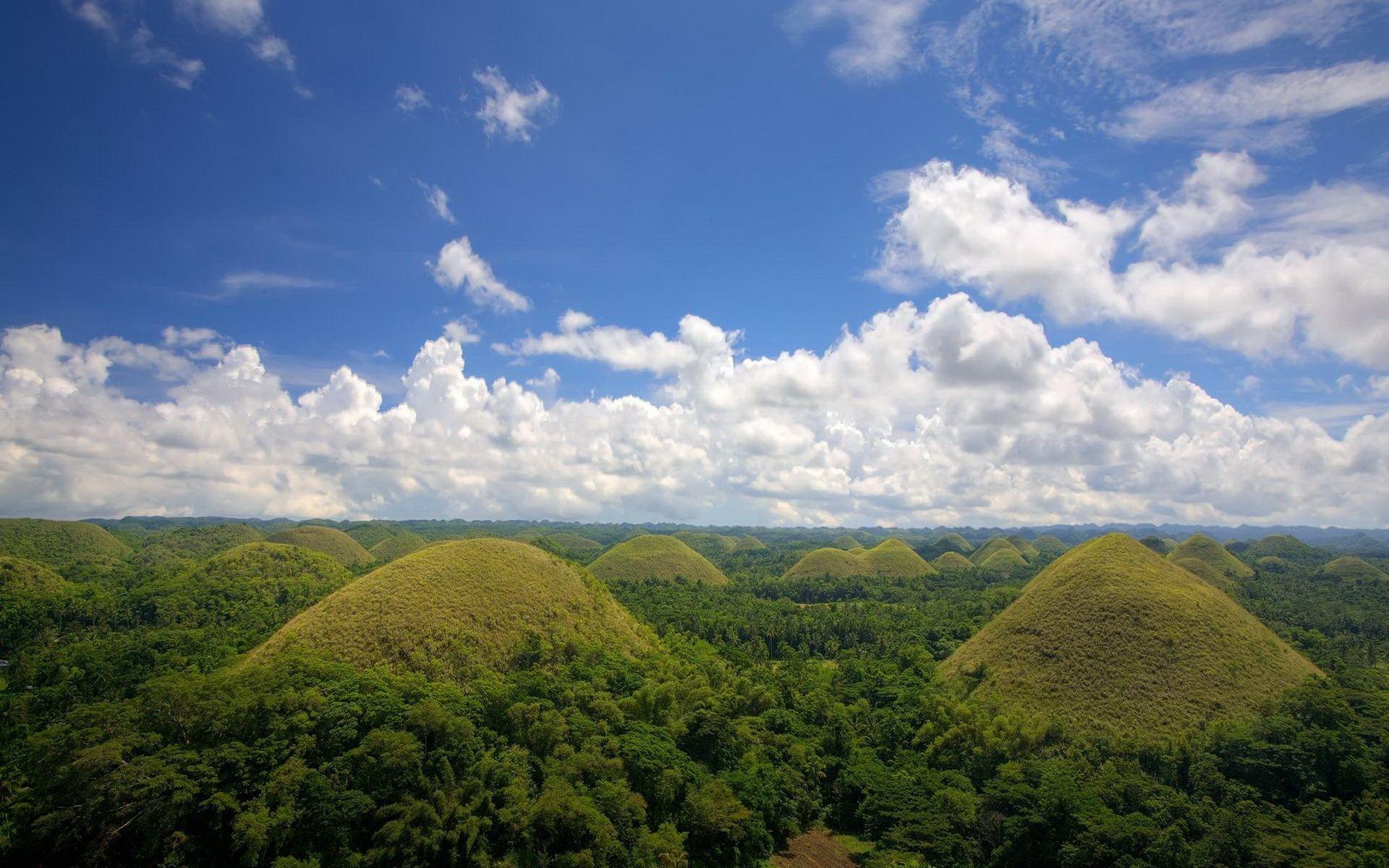 Chocolate Hills of Bohol (Philippines). Photo and Wallpaper
