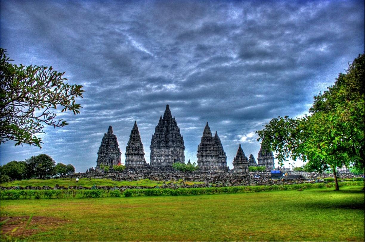 Prambanan Temple Travel Wallpaper
