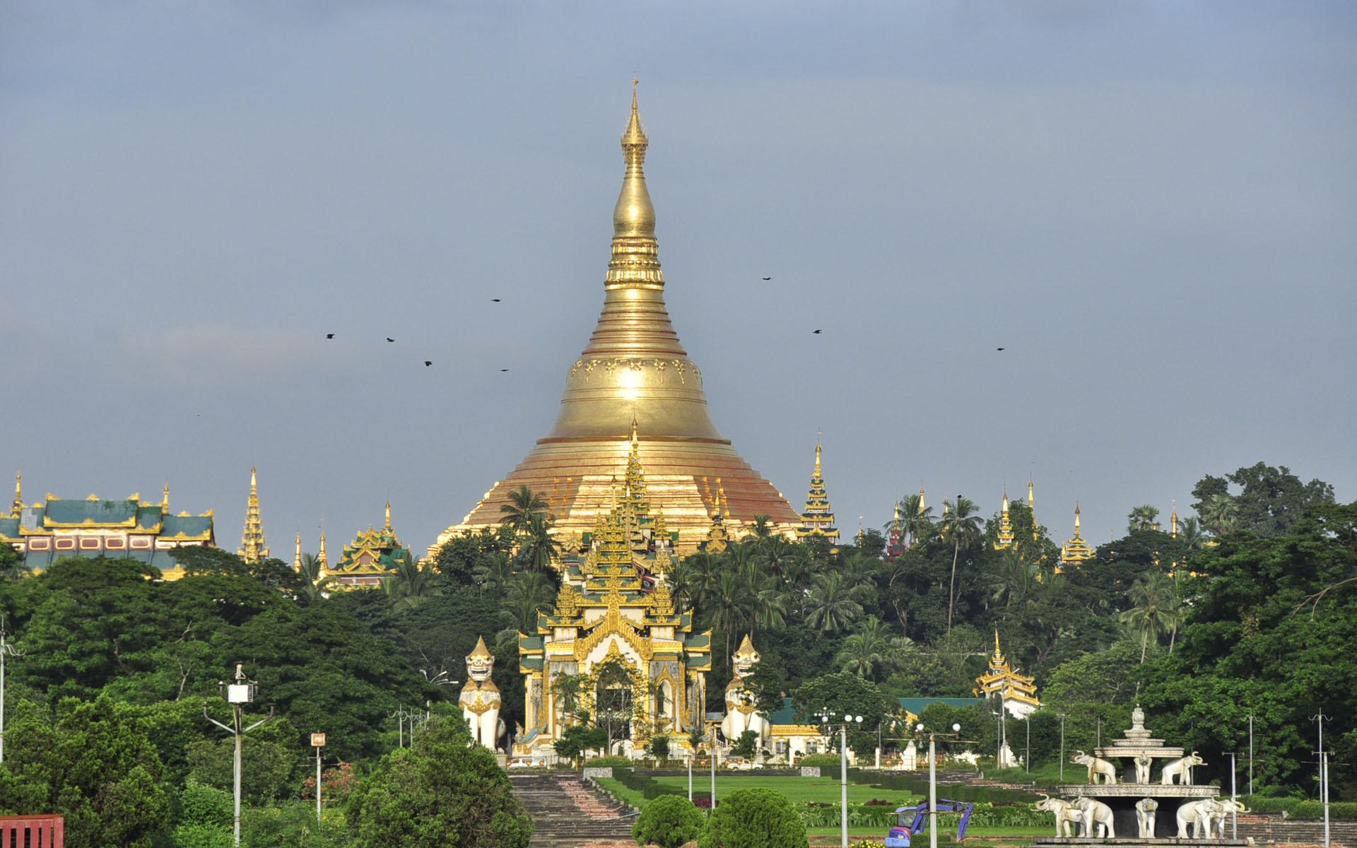 Shwedagon Pagoda Yangon Myanmar And Friends Travels