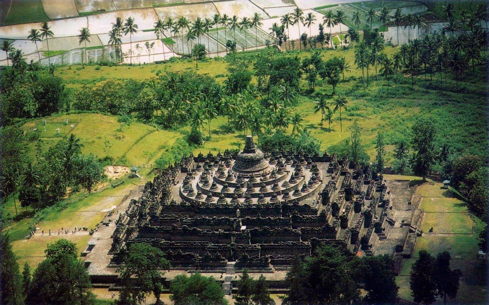Borobudur Temple Wallpaper and Background Imagex1050