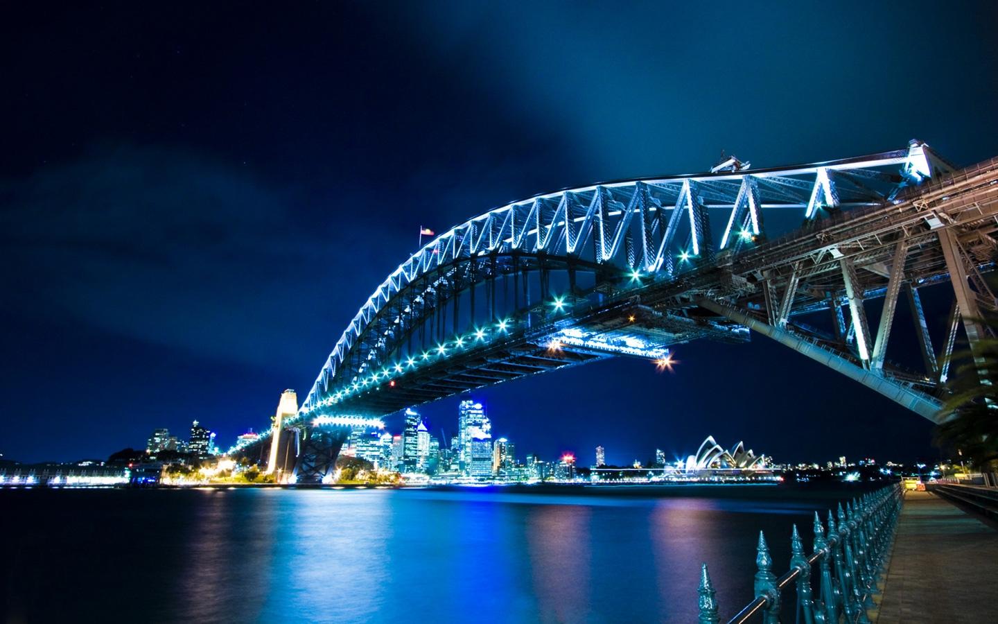 Widescreen Sydney Harbour Bridge Wallpaper