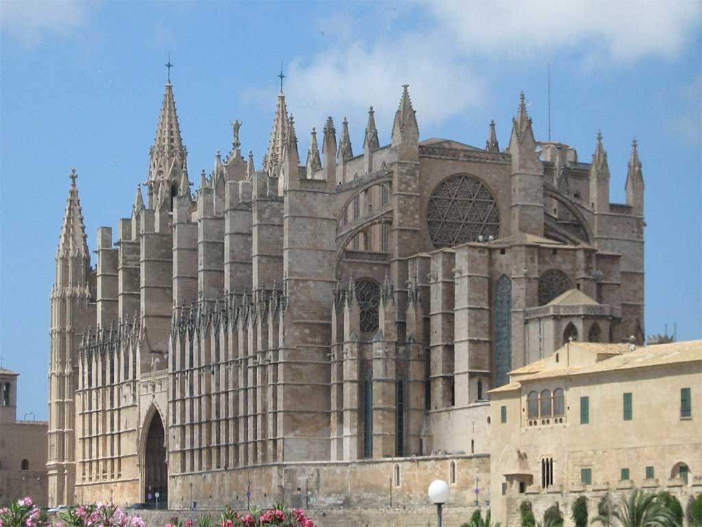 Inkaria Transfer to Palma de Mallorca Cathedral- La Seu