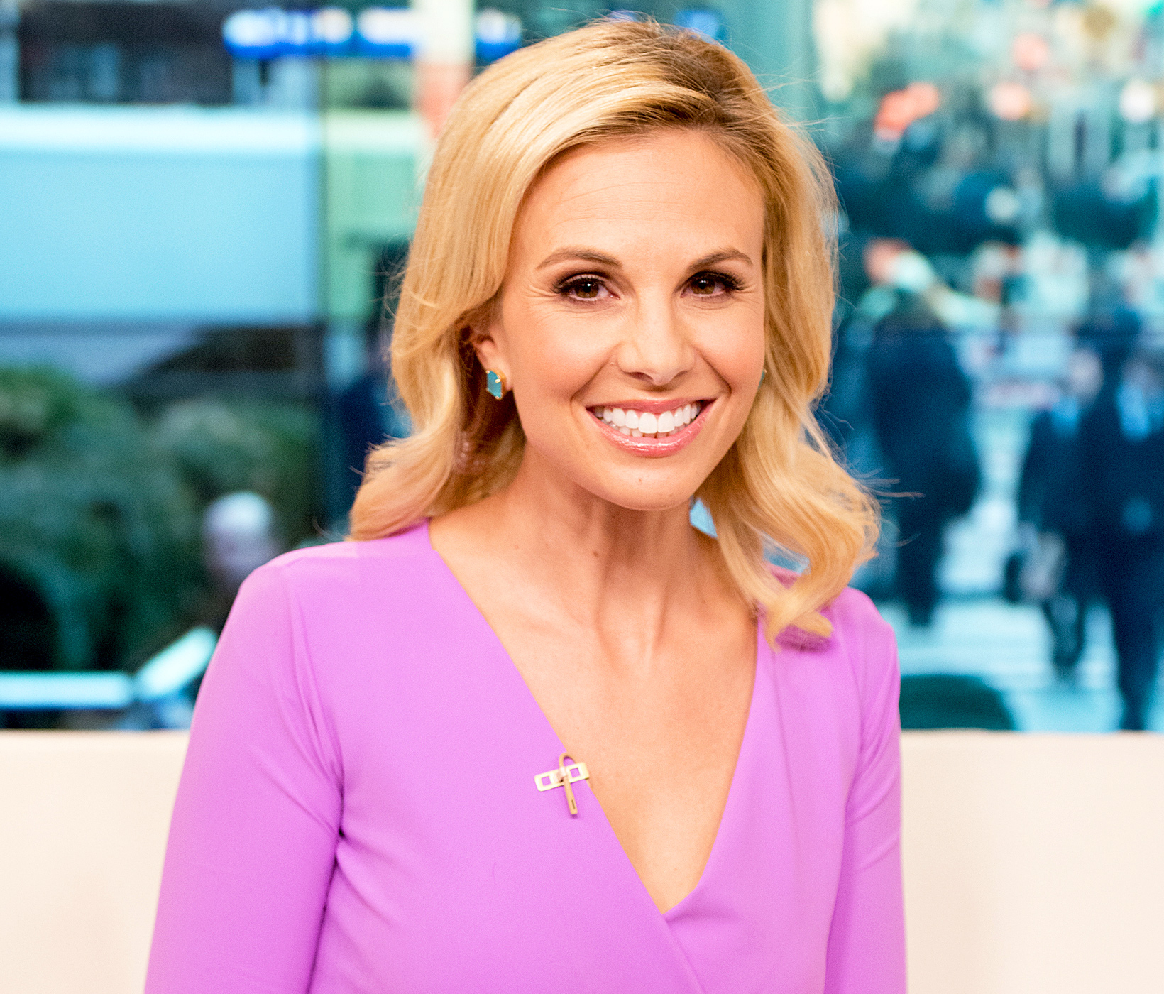 Elisabeth Hasselbeck Cries on Final Day at 'Fox & Friends'