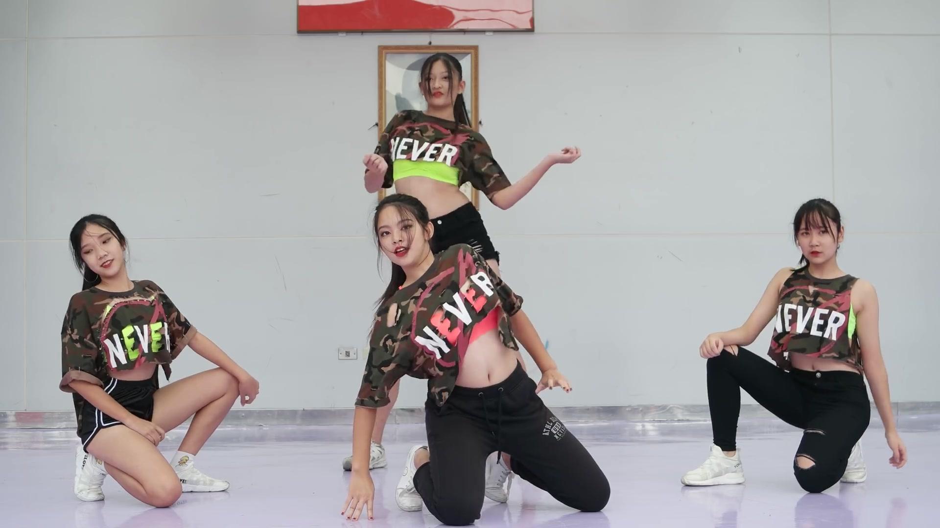 Cherry Bullet / 粼粼(LINLIN)-出道前视频合集_Korea相关_娱乐_哔哩哔哩