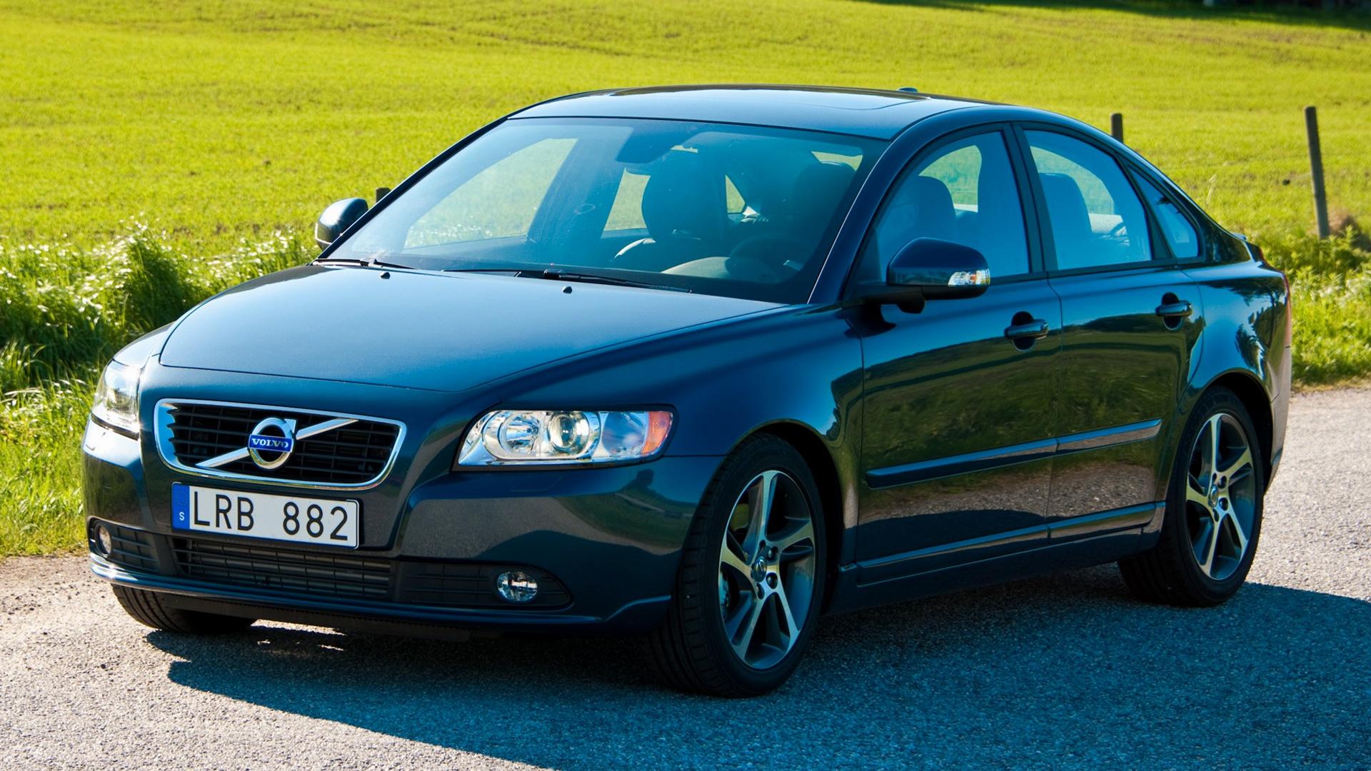 Volvo S40 Classic and HD Image