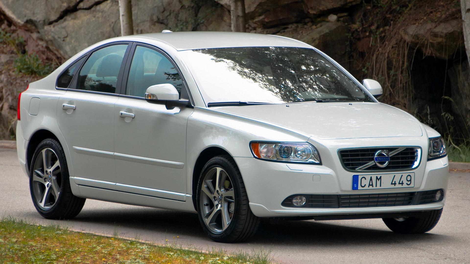 Volvo S40 Classic and HD Image