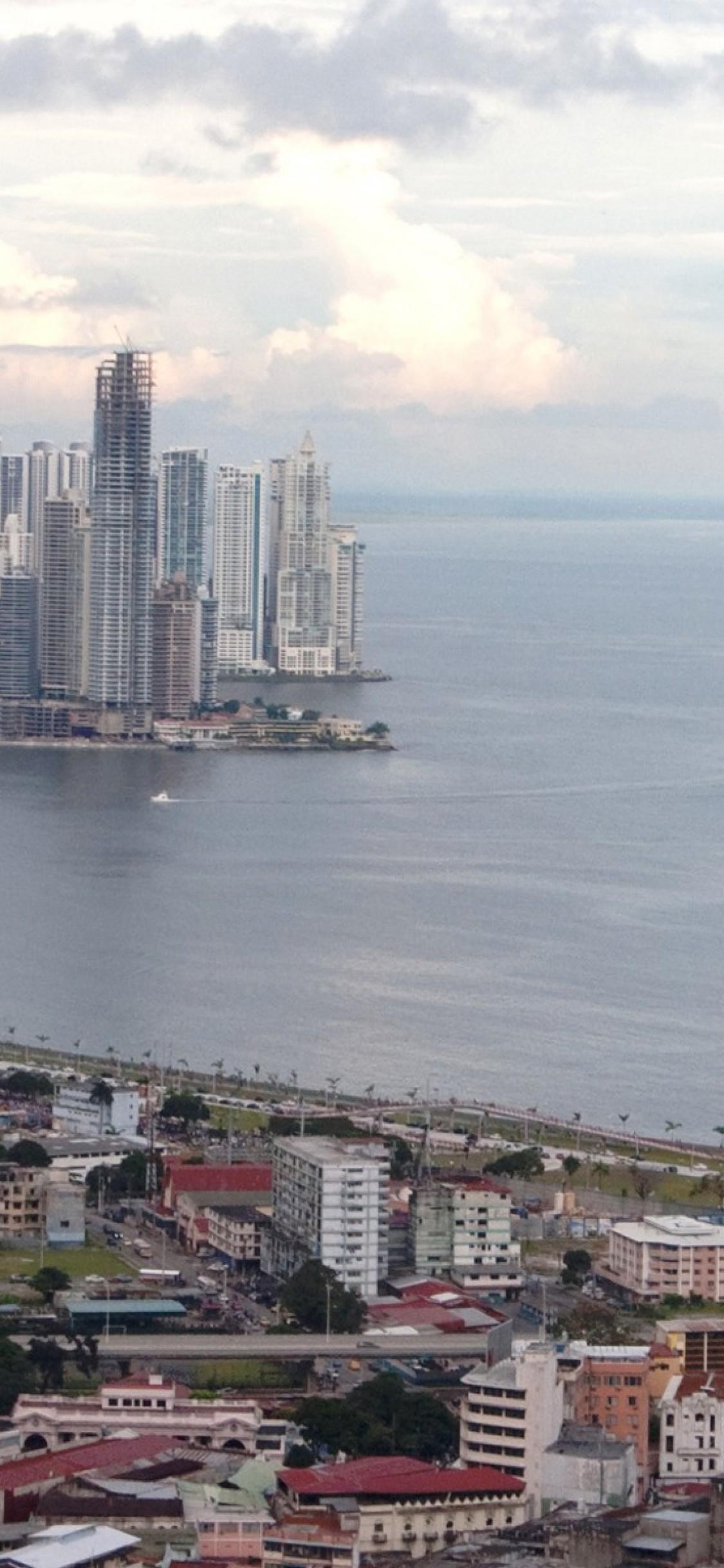 Panama City iPhone X Wallpaper Download