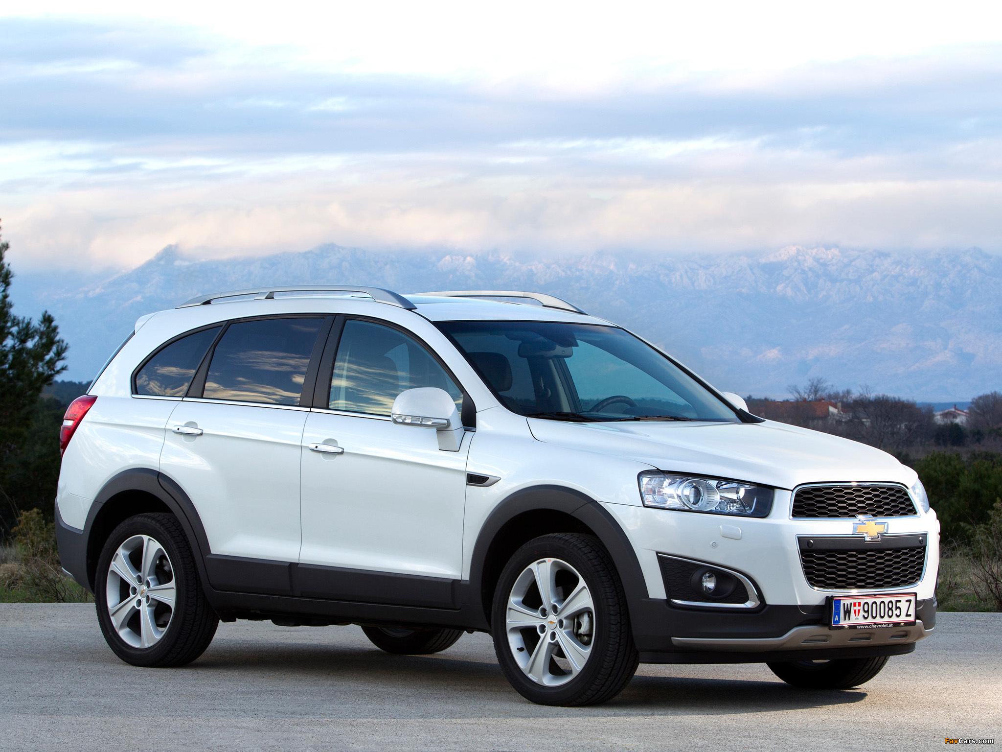 Chevrolet Captiva 2013 wallpaper (2048x1536)