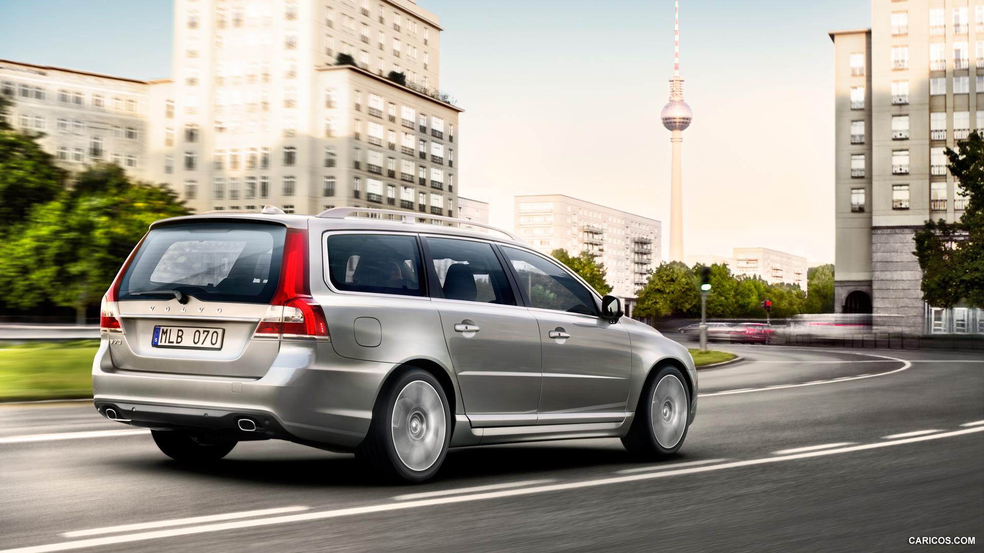 Volvo V70. HD Wallpaper