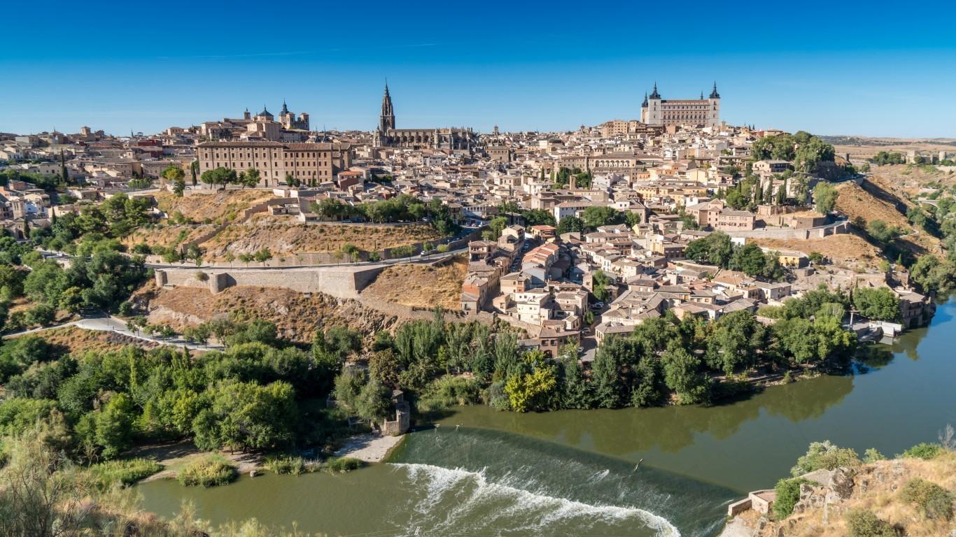 Download 1366x768 Spain, Toledo, Cityscape, Buildings, River