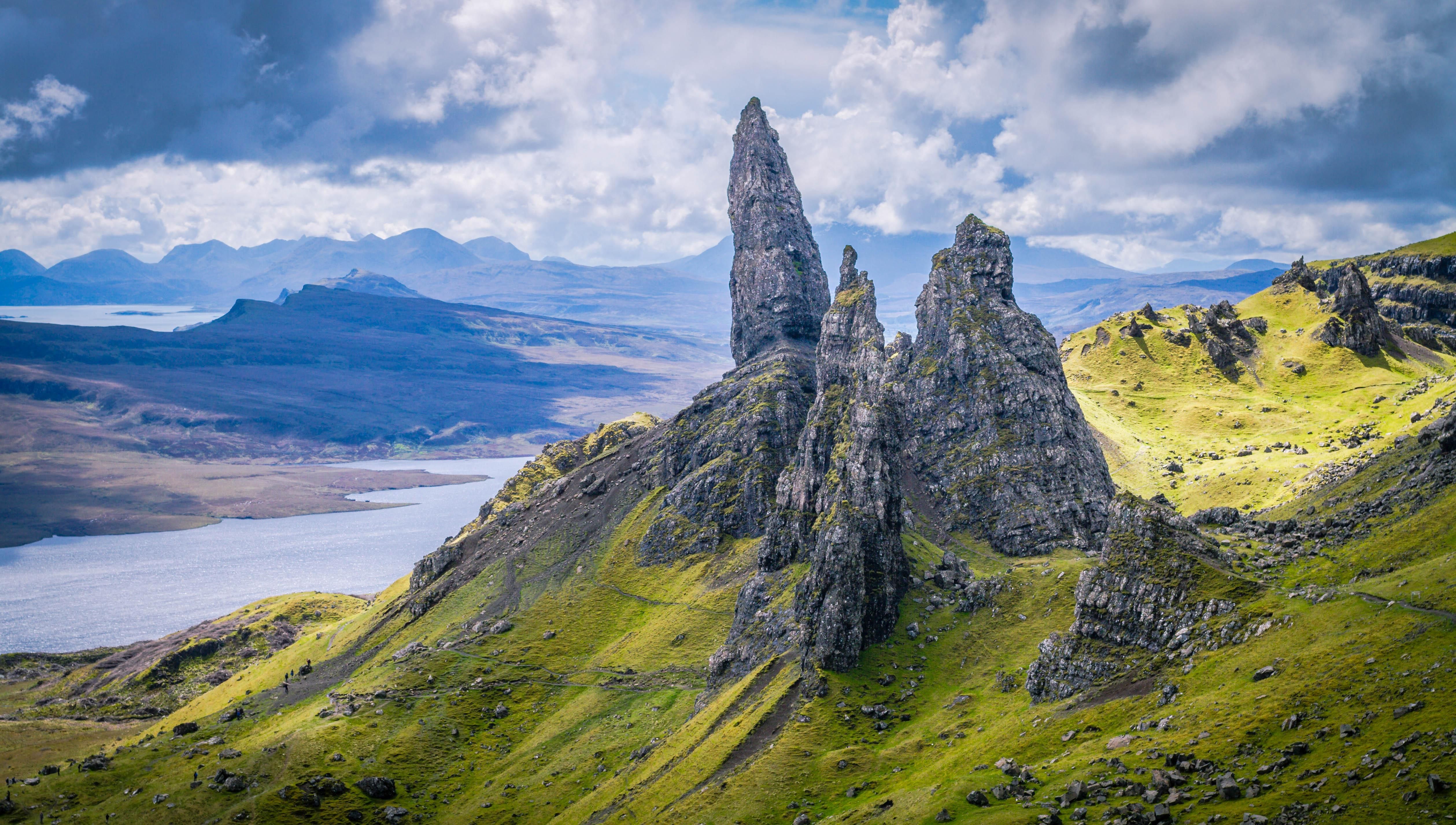 Old Man of Storr, Isle of Skye, Scotland HD Wallpaper From