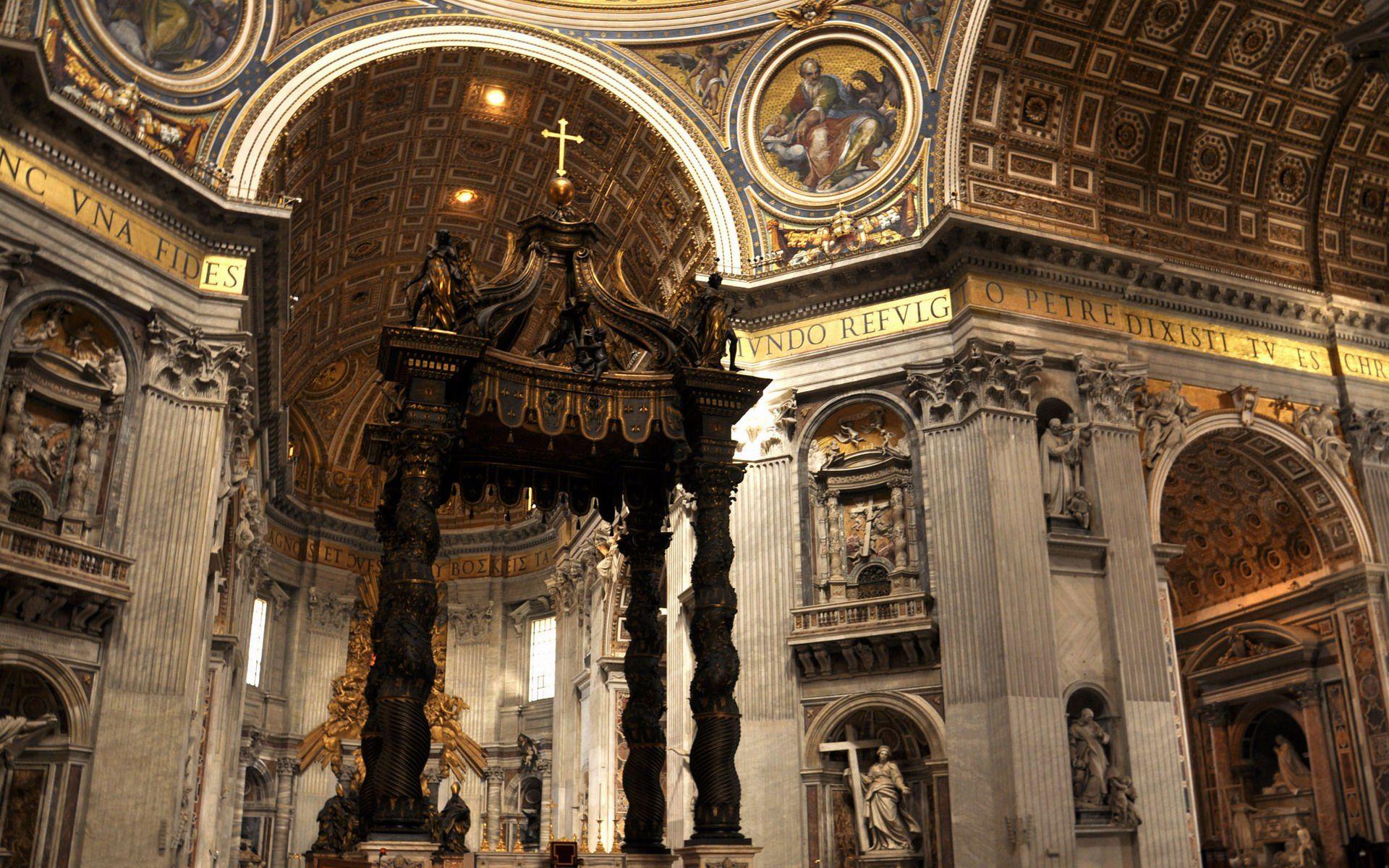 St Peter's Basilica. Crosses, Cathedrals and Churches