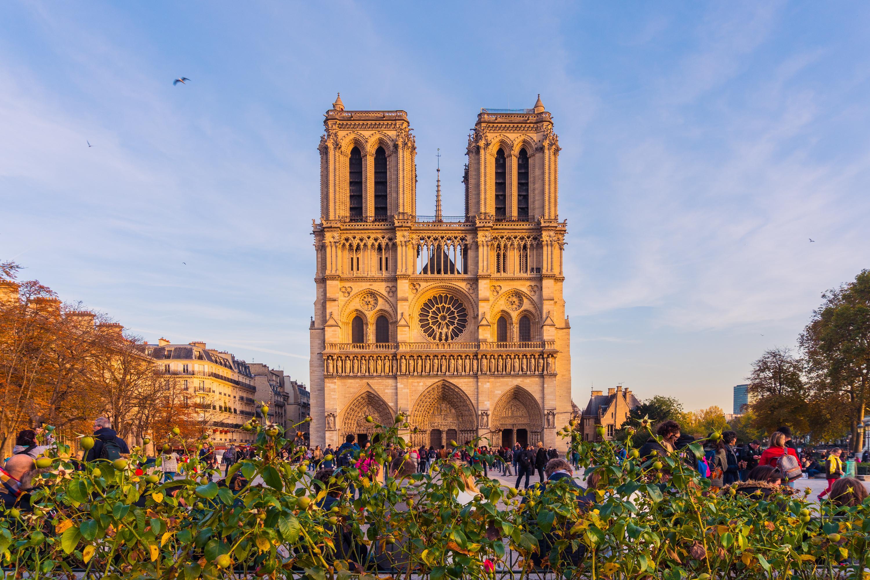 Notre-Dame Cathedral Wallpapers - Wallpaper Cave