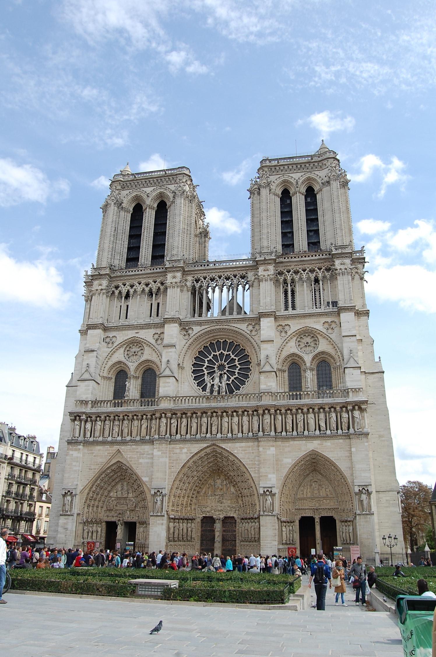 royalty free notre dame cathedral image