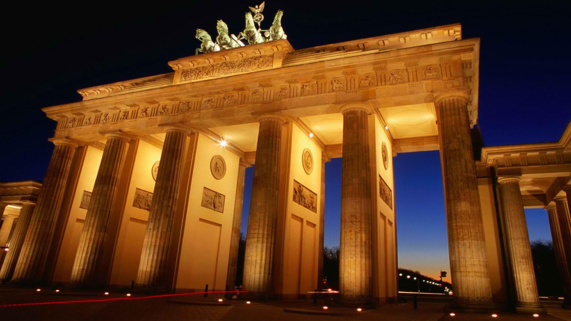 Brandenburg Gate HD Wallpaperx1080
