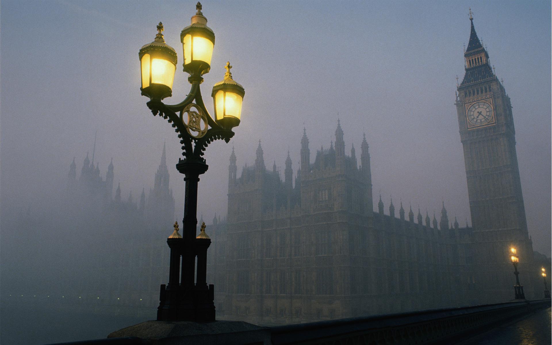 Misty London wallpaper