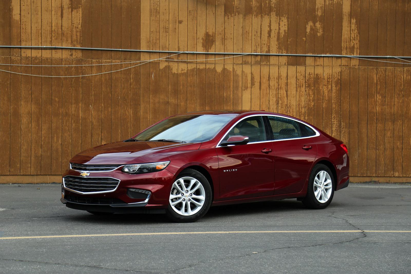 Chevrolet malibu ix. Шевроле Малибу 2016. Chevrolet Malibu 2022. Chevrolet Malibu 2016. Шевроле Малибу 2021 красный.