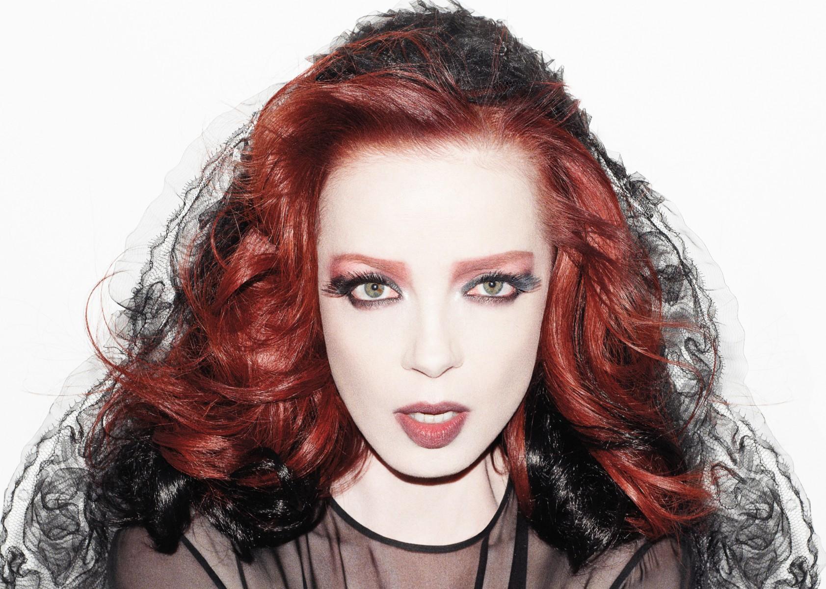 Shirley Manson Solo Song Dark Hearts And Heart Beats Leaks
