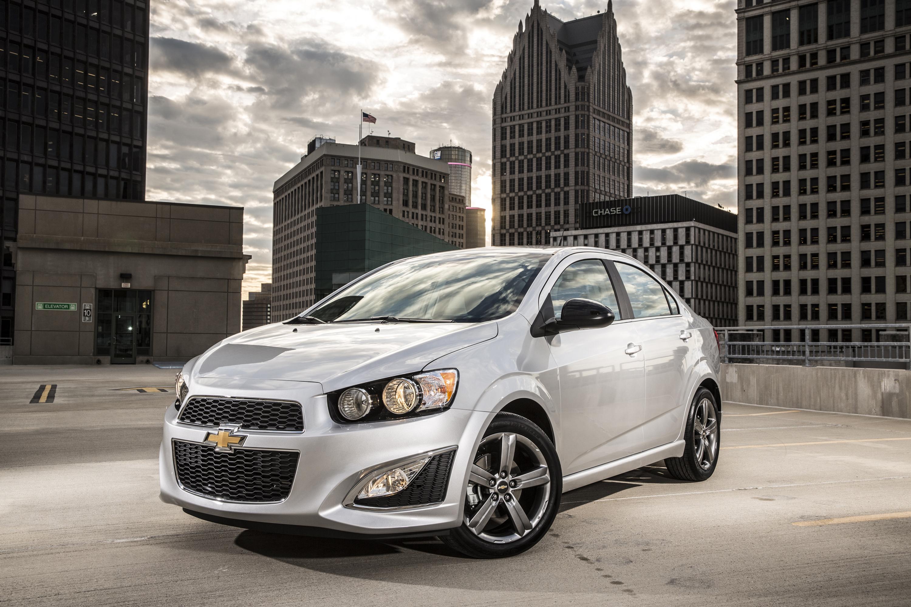 Chevrolet Sonic Wallpaper HD Y3Z977. EDecorati.com™