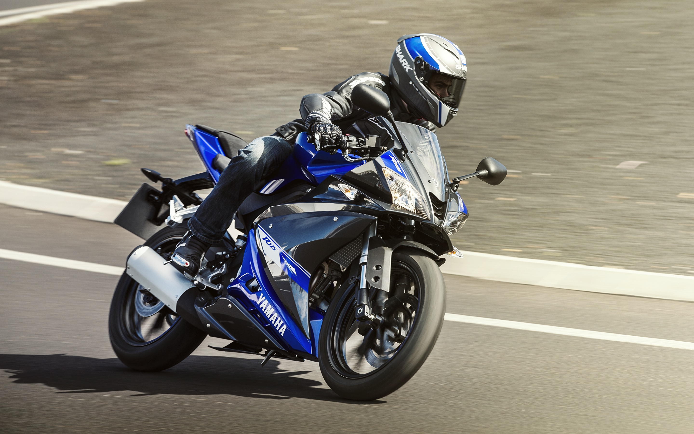 Yamaha R125 - Features and Technical Specifications