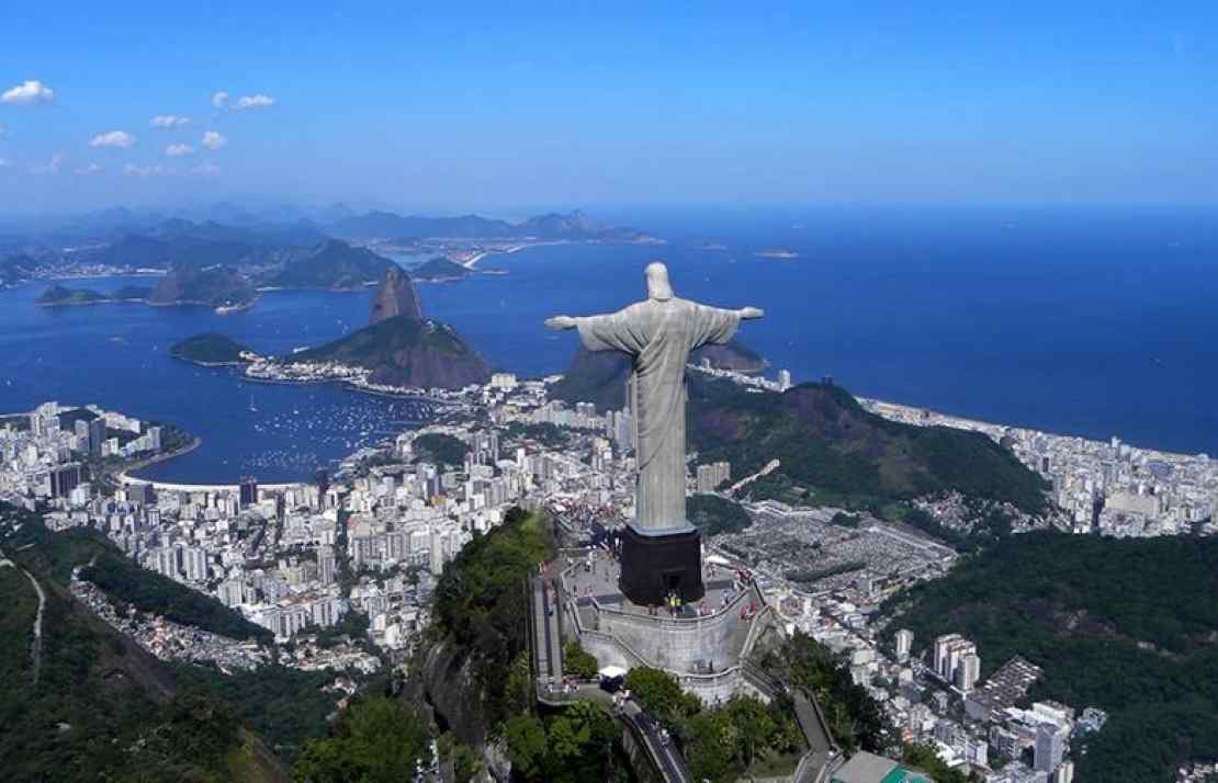 Friendly Package Rio de Janeiro and Buzios. Far Out Trails. Luxury
