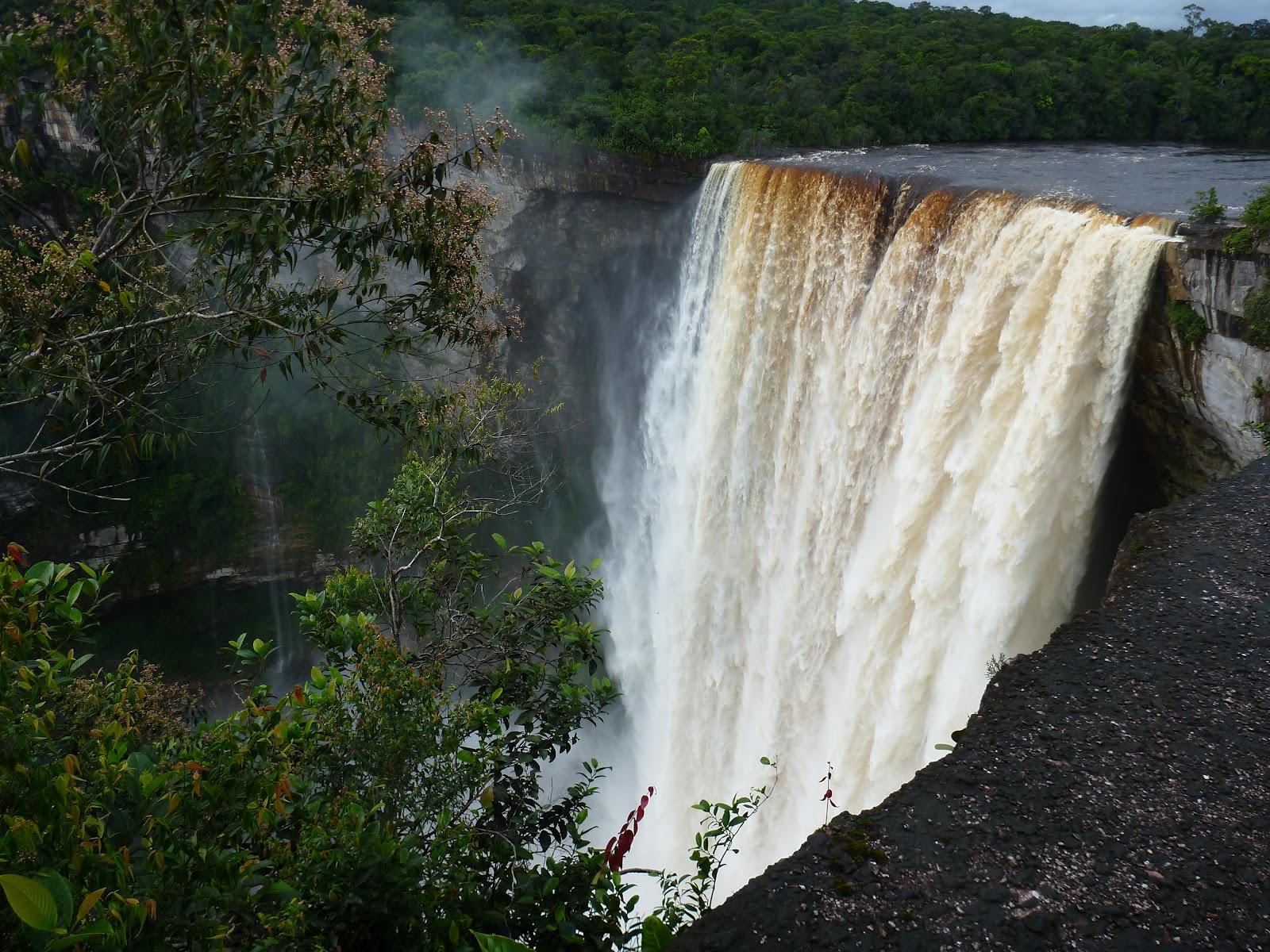 Kaieteur Falls, Wow. Everyone is a Foreigner