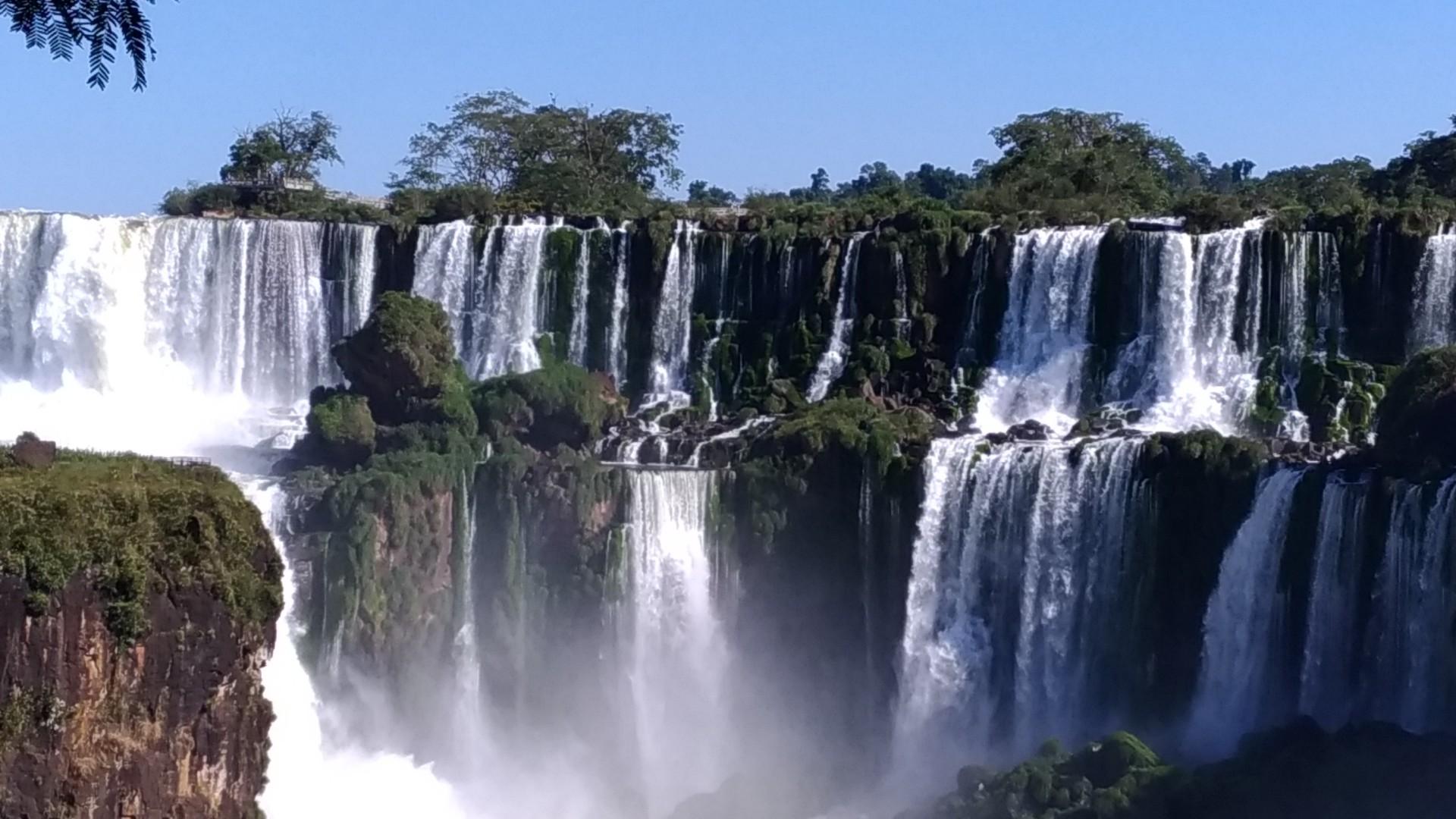 Iguazu Falls HD Wallpaper. Wallpaper Studio 10. Tens of thousands