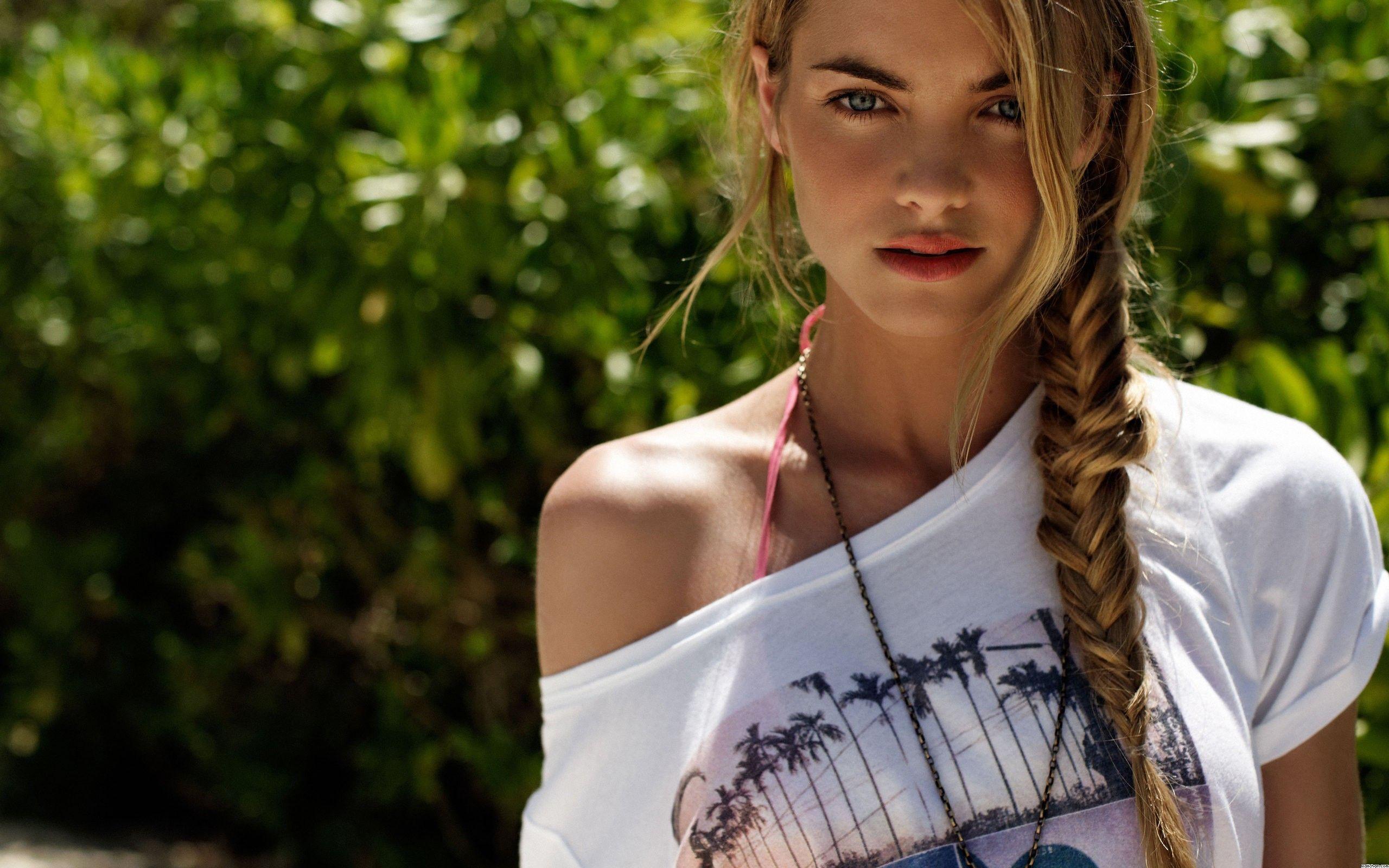 Pretty Girl Alone Wallpaper