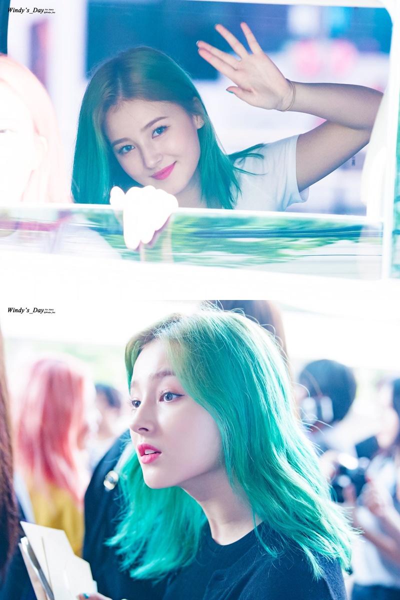MOMOLAND's Nancy Goes For A Green Hairstyle • Kpopmap