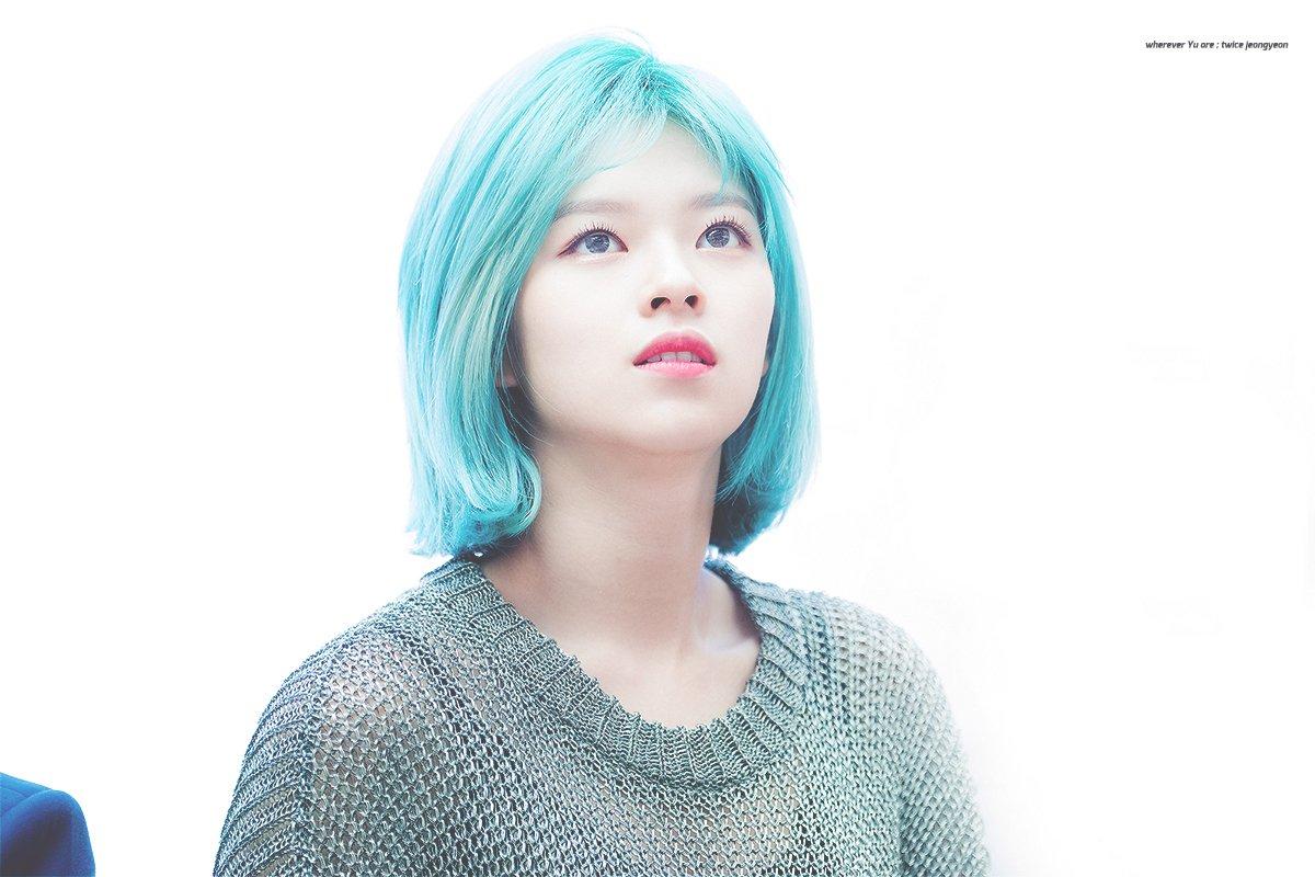 Literally Just 60 Photo Of TWICE Jeongyeon's Bright Blue Hair