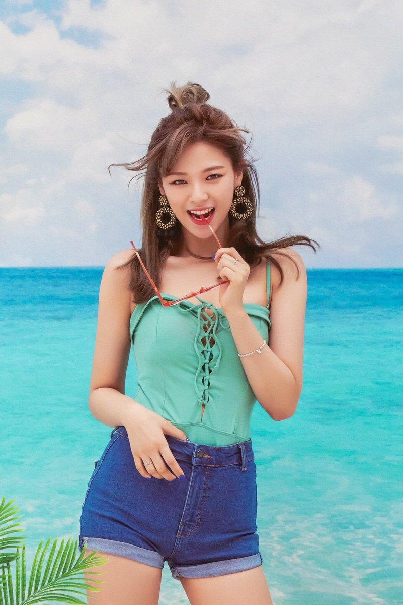 mariwanamari Birthday pretty Yoo JeongYeon