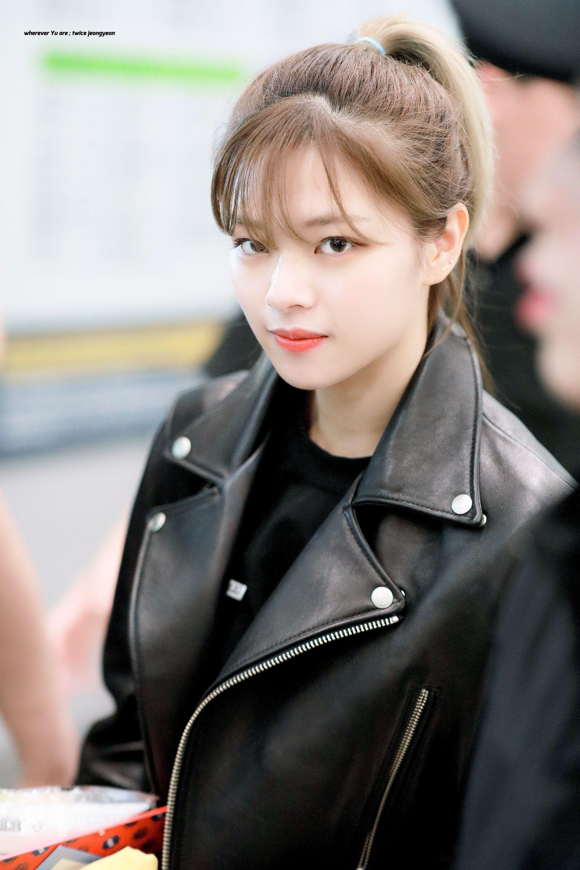 Jeongyeon. Member of TWICE. Profile and Facts