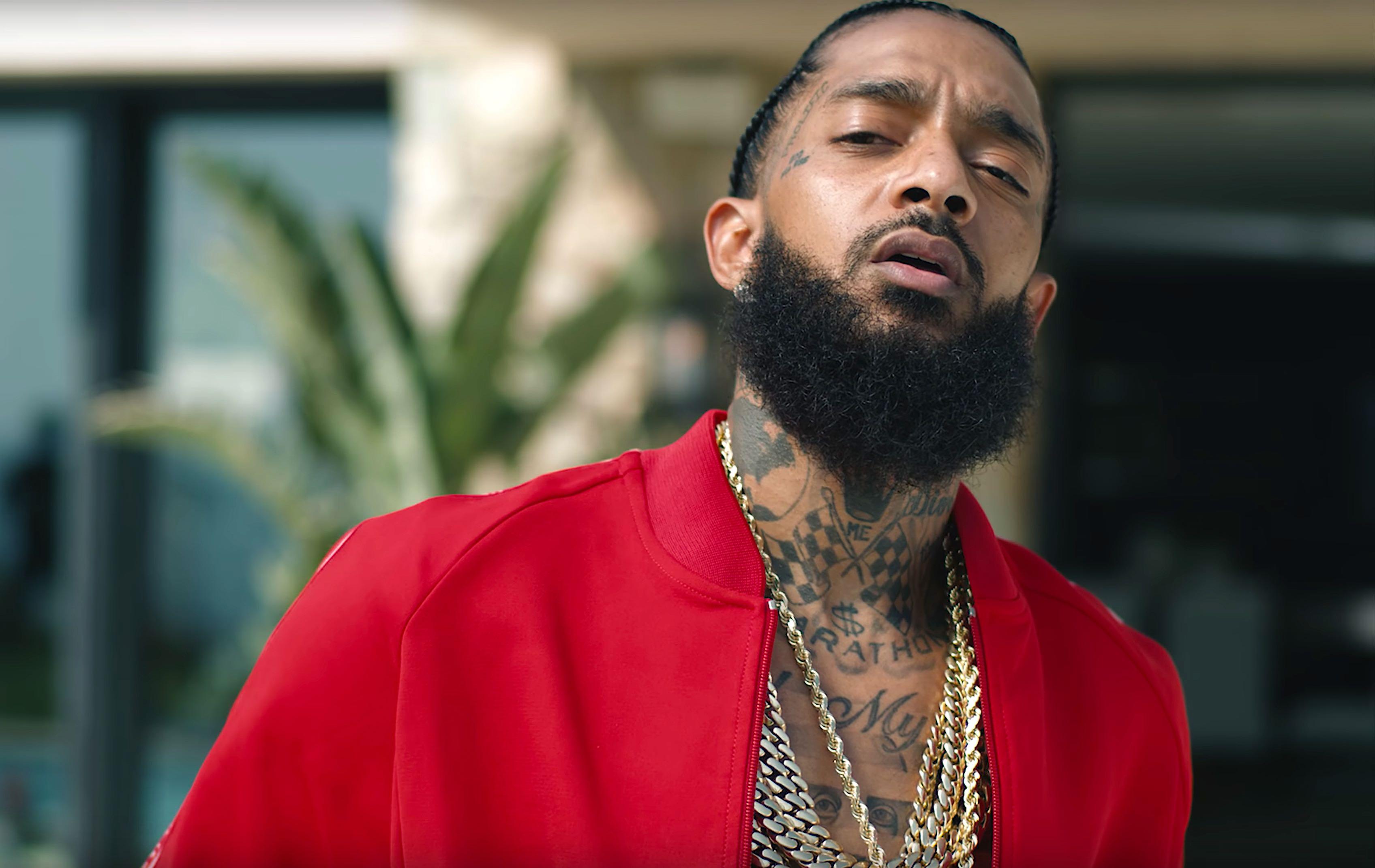 Nipsey Hussle Grabs Dom Kennedy & Belly Double Up Video
