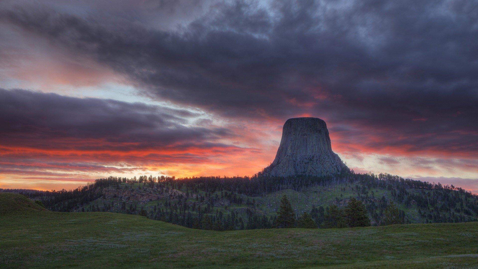 Devils Tower Wallpaper and Background Image